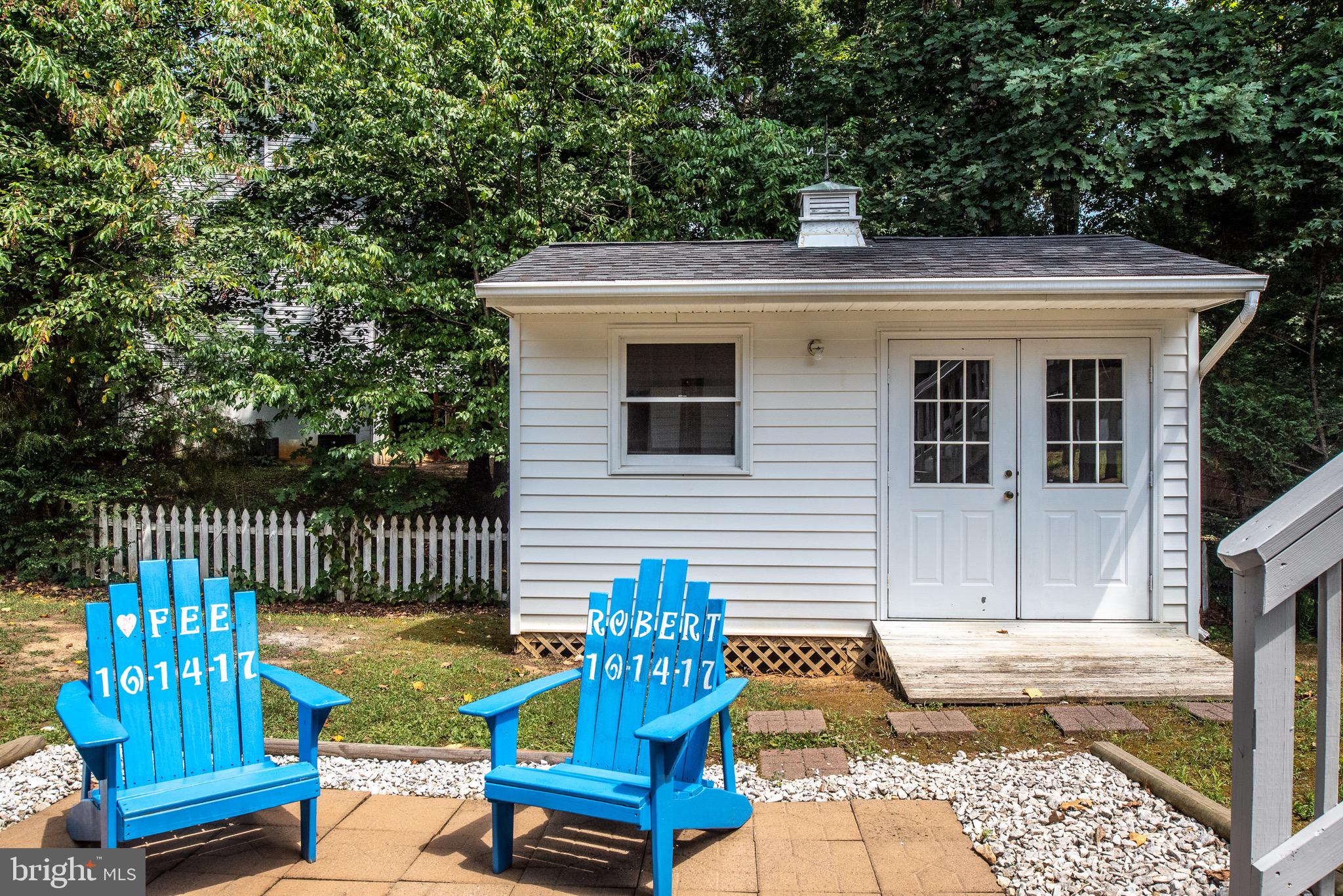 RIDGE POINTE - Residential