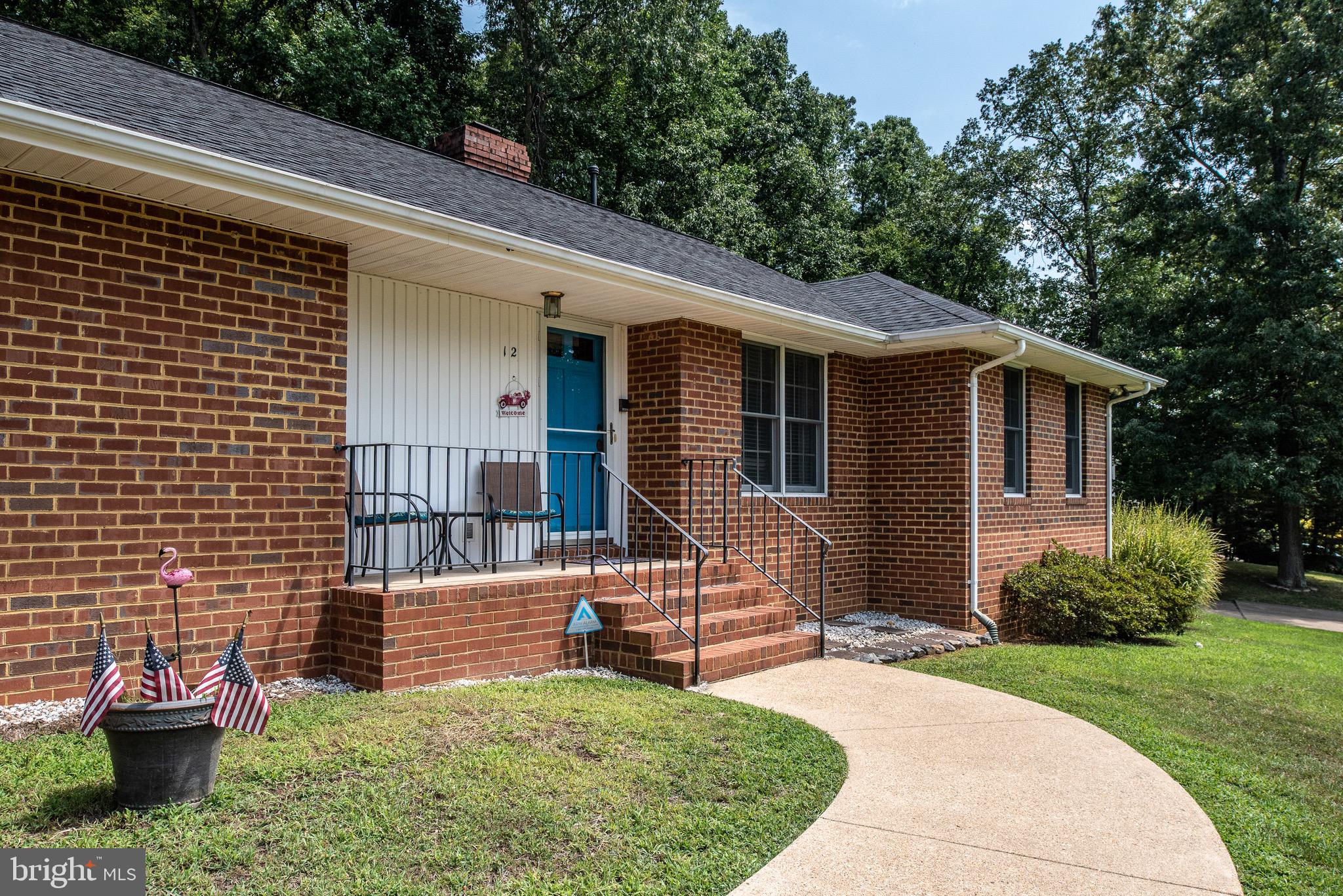 RIDGE POINTE - Residential