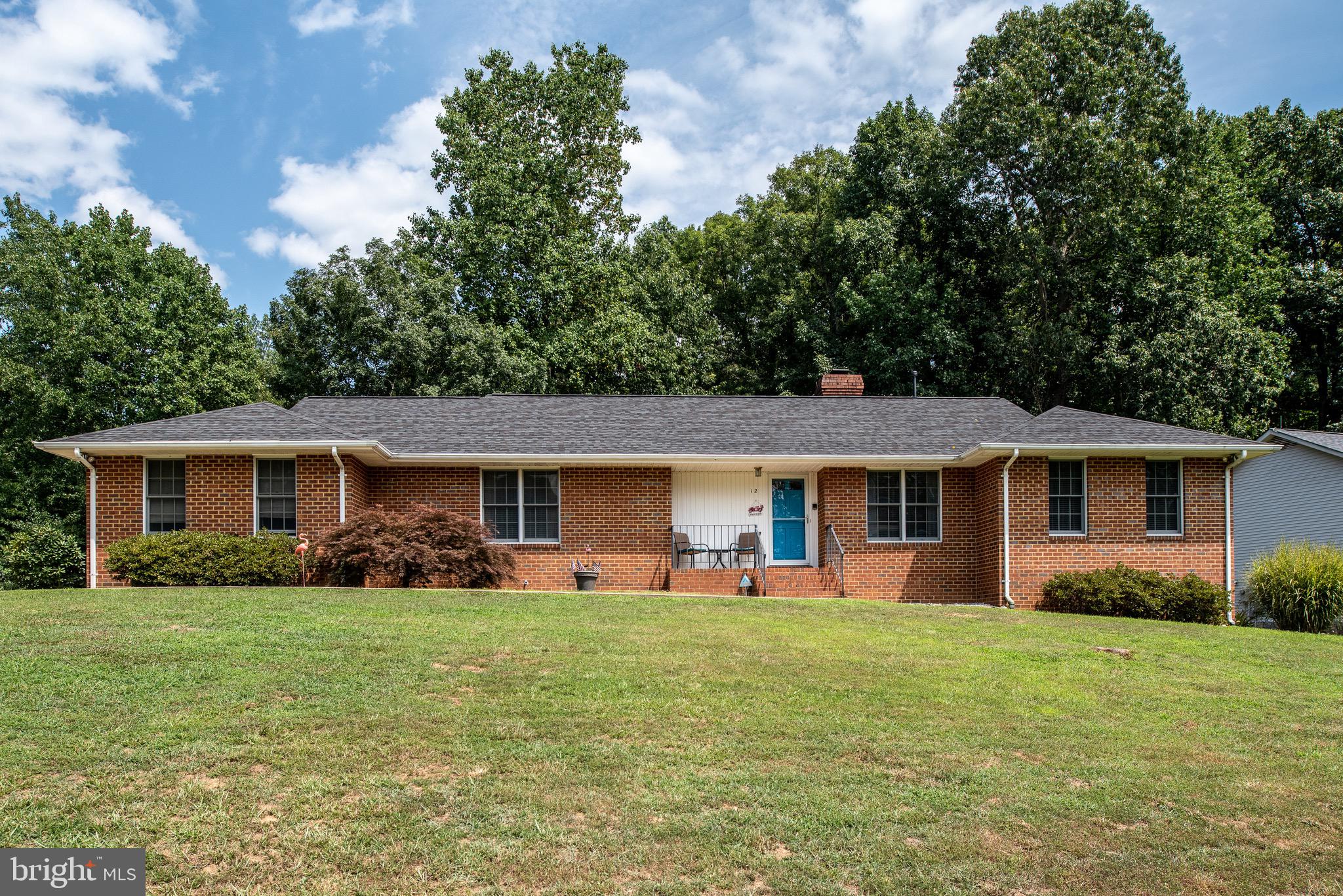 RIDGE POINTE - Residential