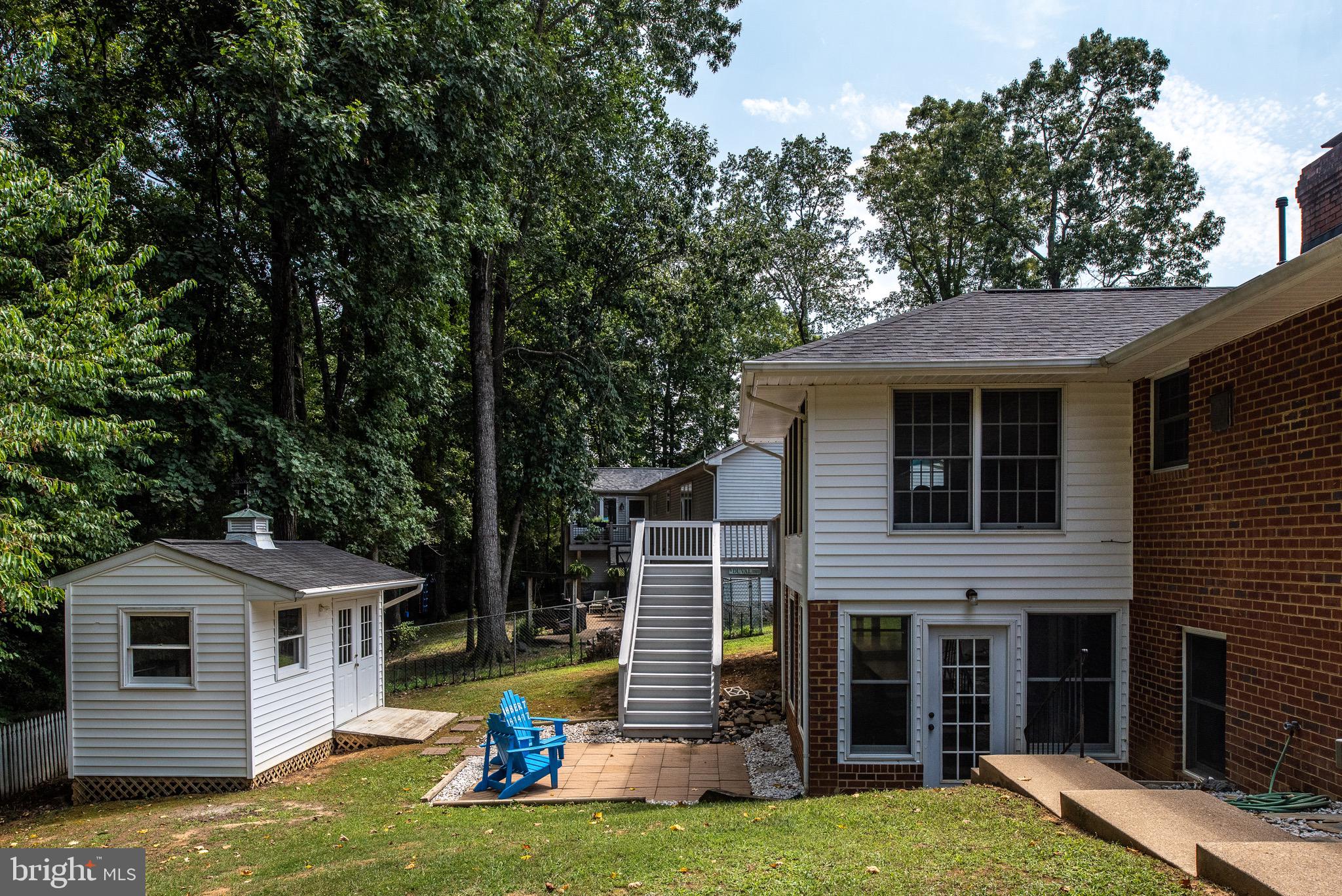 RIDGE POINTE - Residential