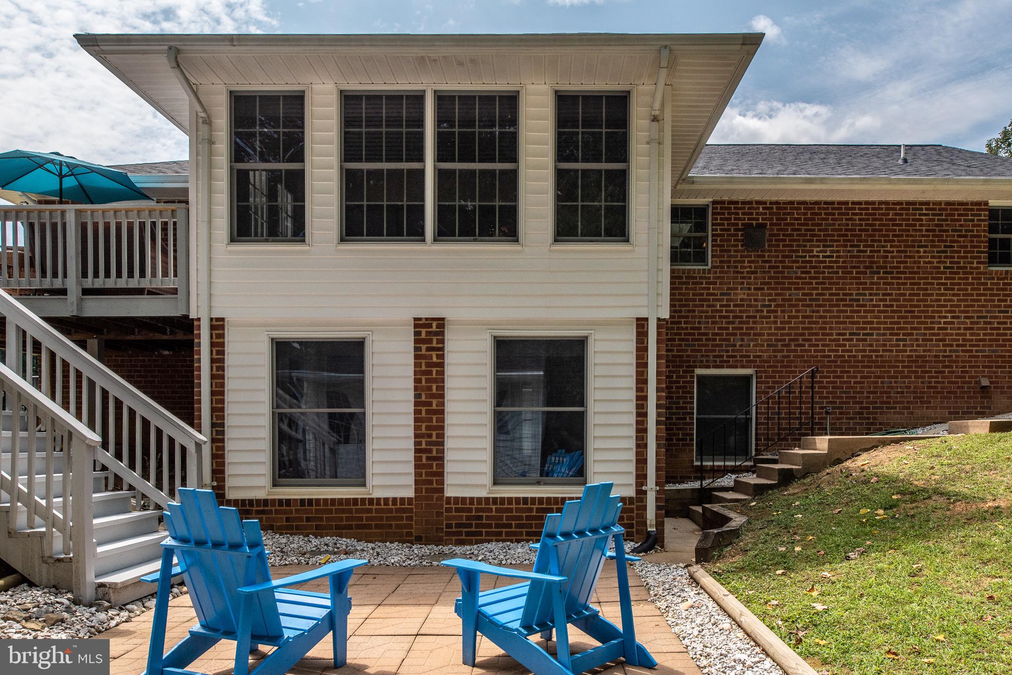 RIDGE POINTE - Residential