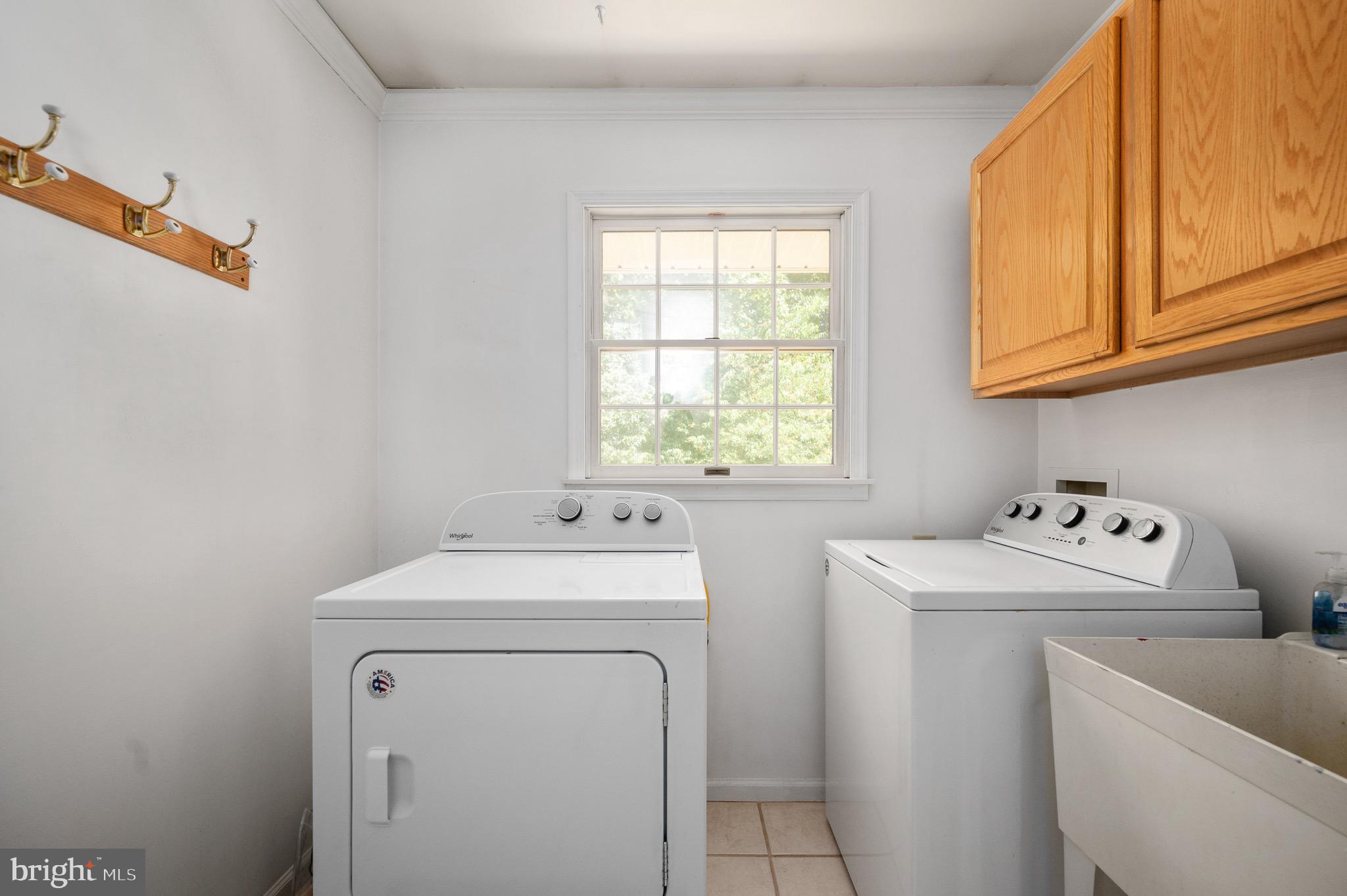 RIDGE POINTE - Residential