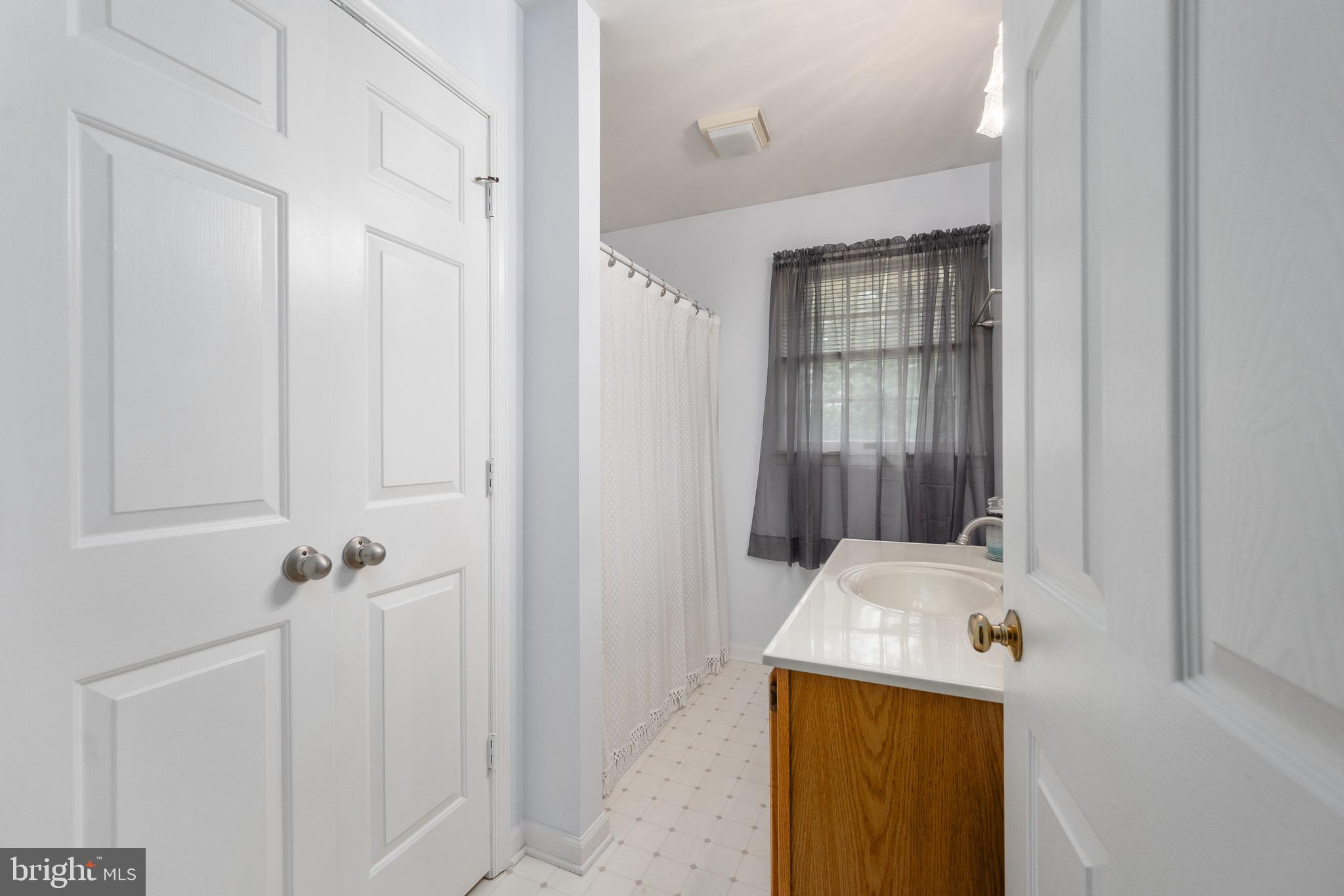 RIDGE POINTE - Residential