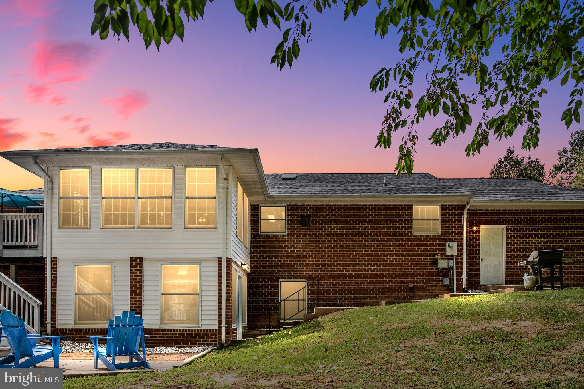 RIDGE POINTE - Residential