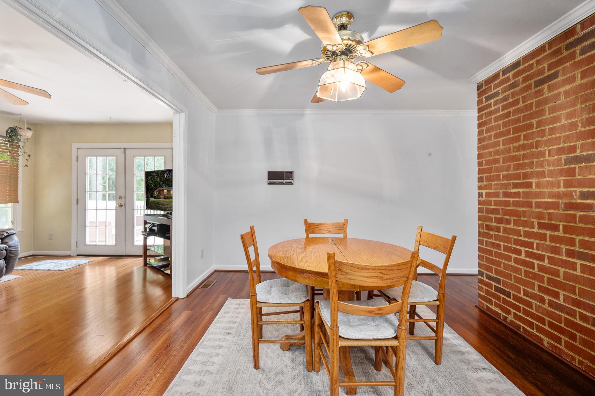 RIDGE POINTE - Residential