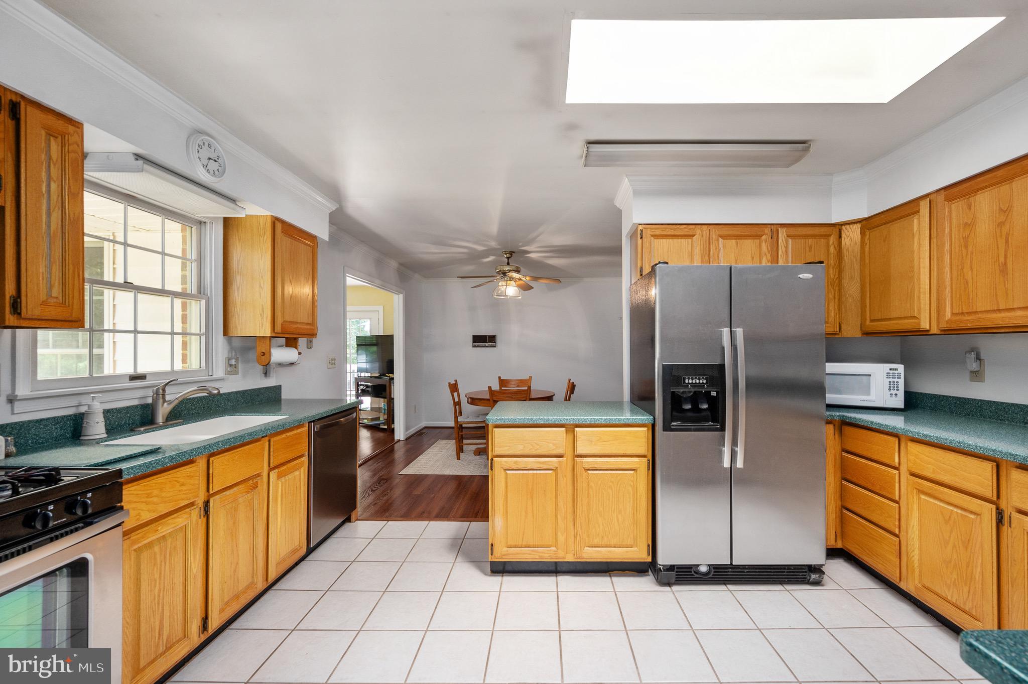 RIDGE POINTE - Residential