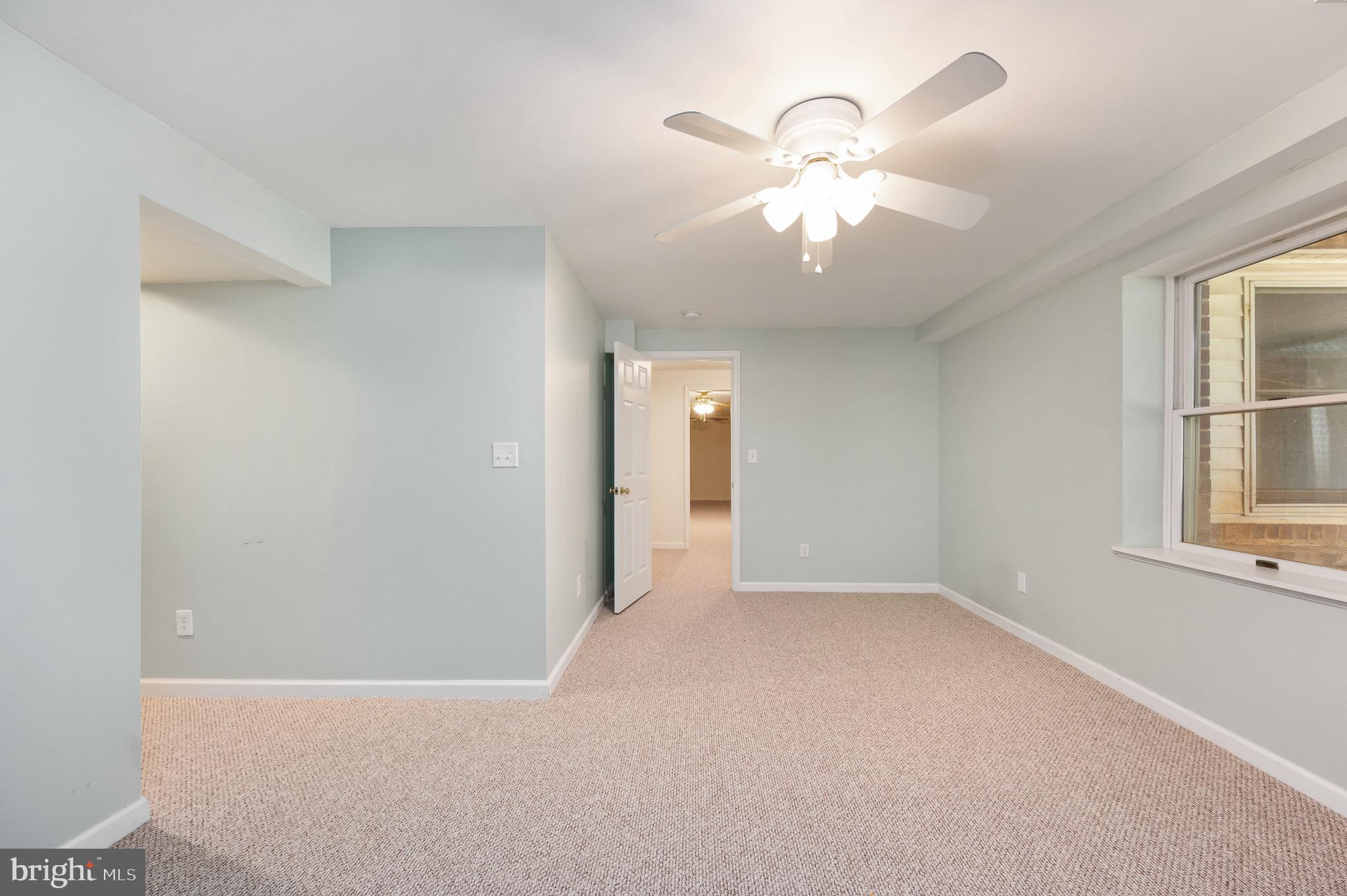 RIDGE POINTE - Residential