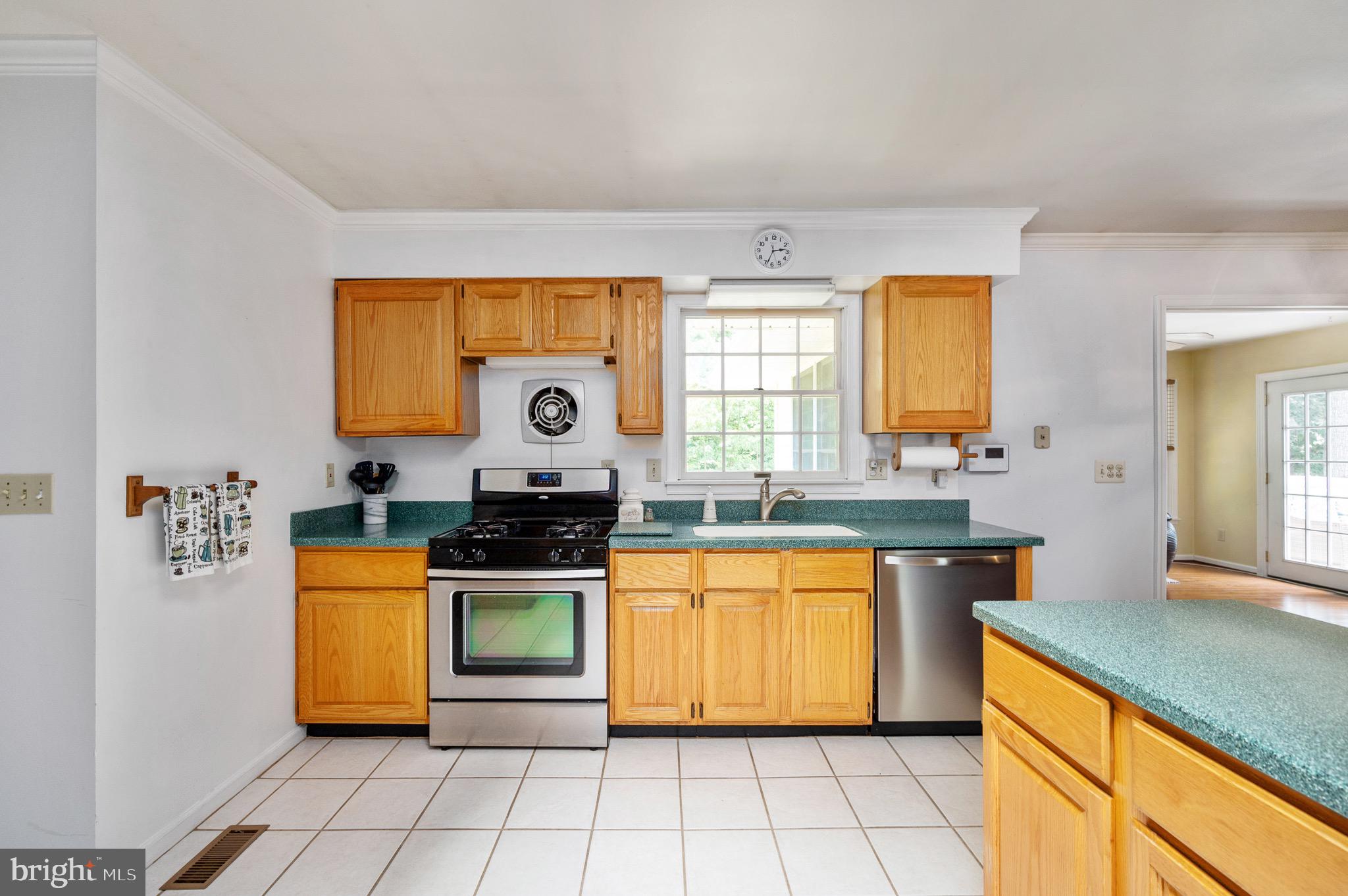 RIDGE POINTE - Residential