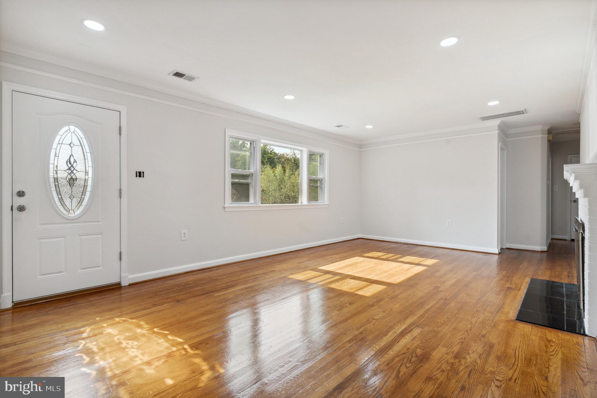 HORSE SHOE ROAD - Residential