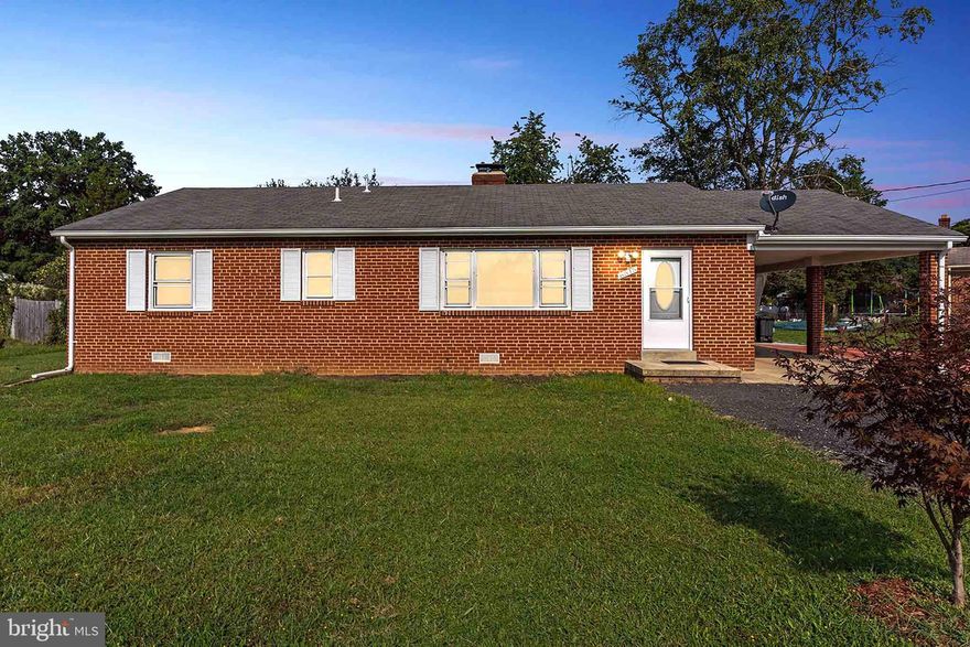 This charming well maintained rancher style home is nestled away in a horseshoe road and rests on nearly half an acre lot that includes ample parking for 6+ vehicles.  It's also conveniently located near Woodyard Shopping center. Recently updated home features include: recently installed water heater, new washer and dryer laundry machines, new utility sink, new stainless steel kitchen appliances, and newly refinished hardwood floors. The home boasts 3 bedrooms, 1 Full Bathroom, and a Personal Half Bathroom located inside the Primary Suite.  Schedule an appointment to tour the property today.