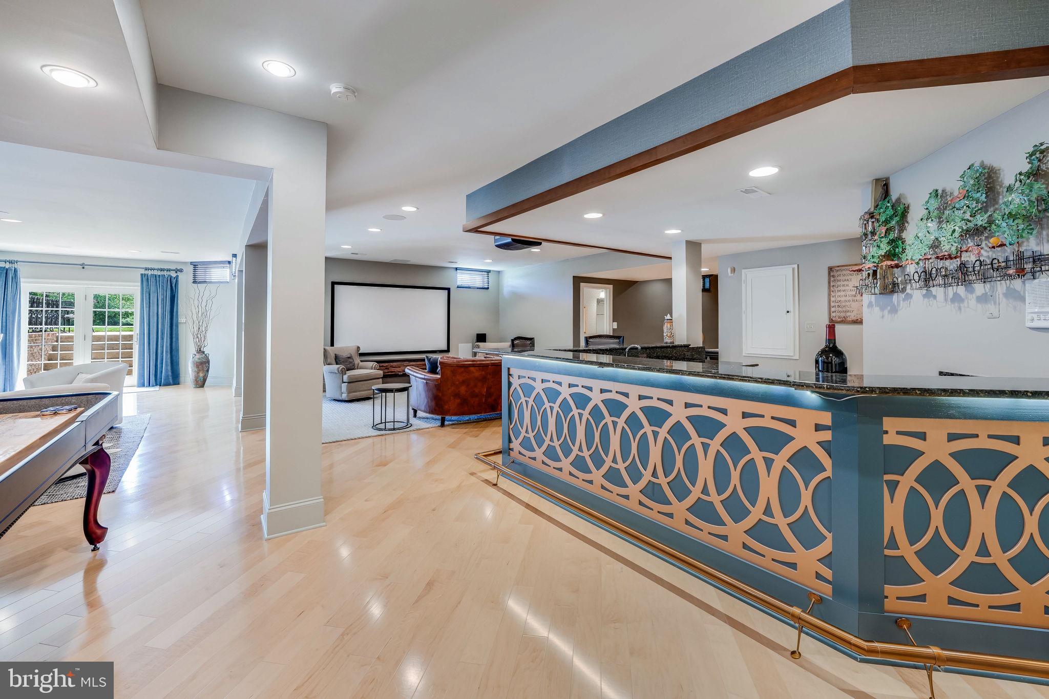 RASPBERRY FALLS - Residential