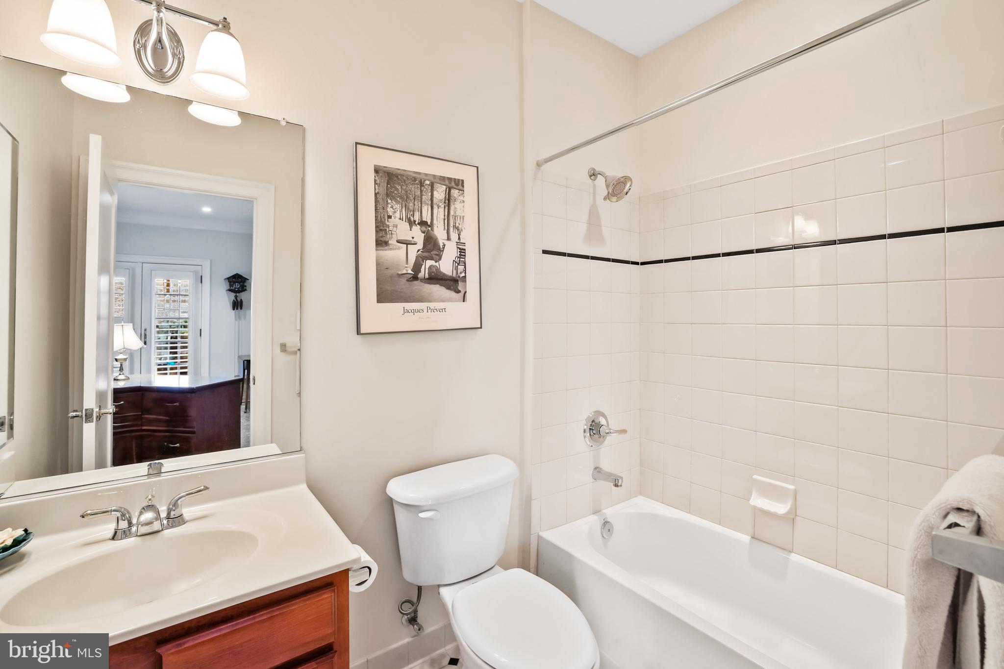 RASPBERRY FALLS - Residential