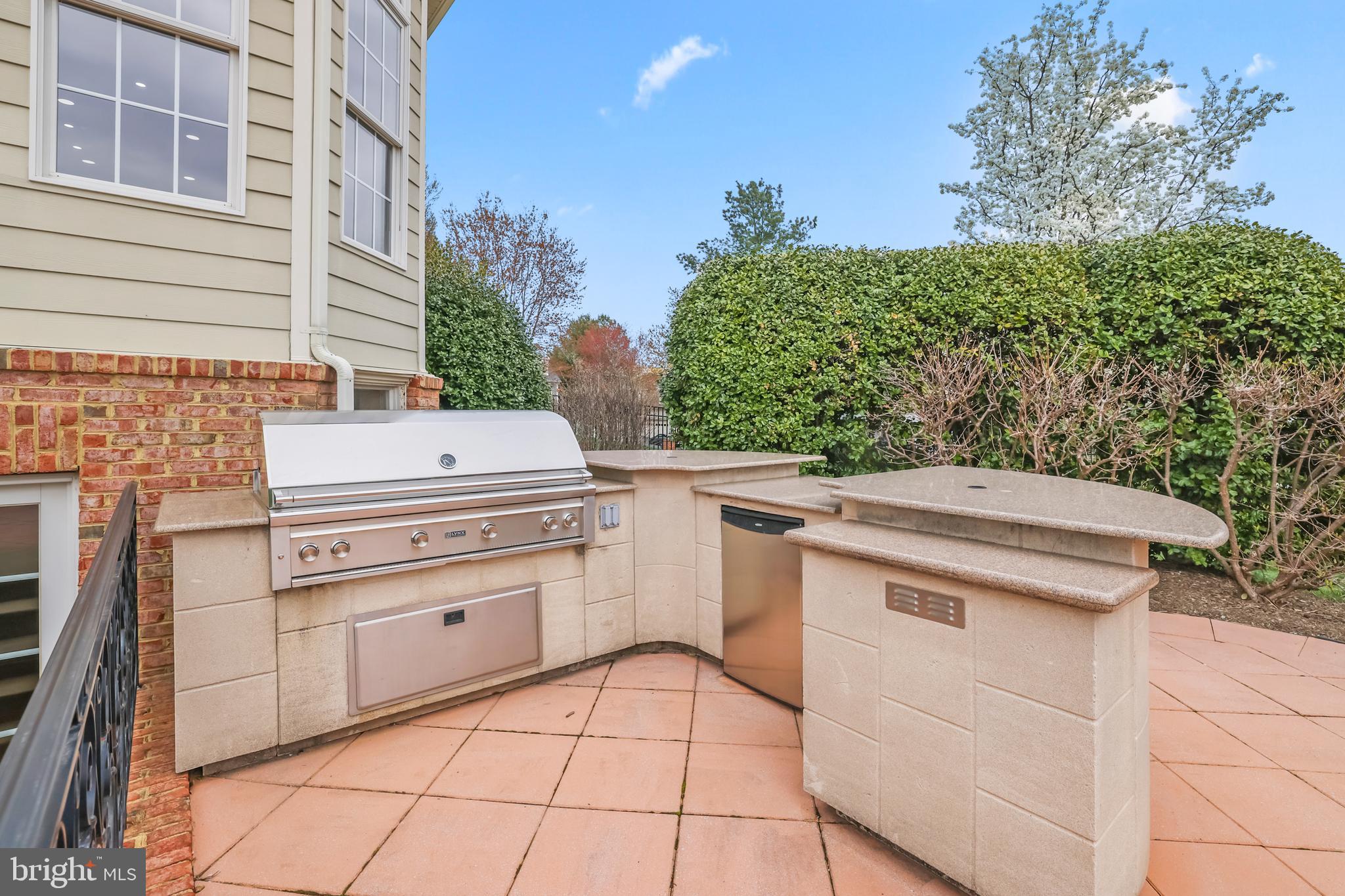 RASPBERRY FALLS - Residential