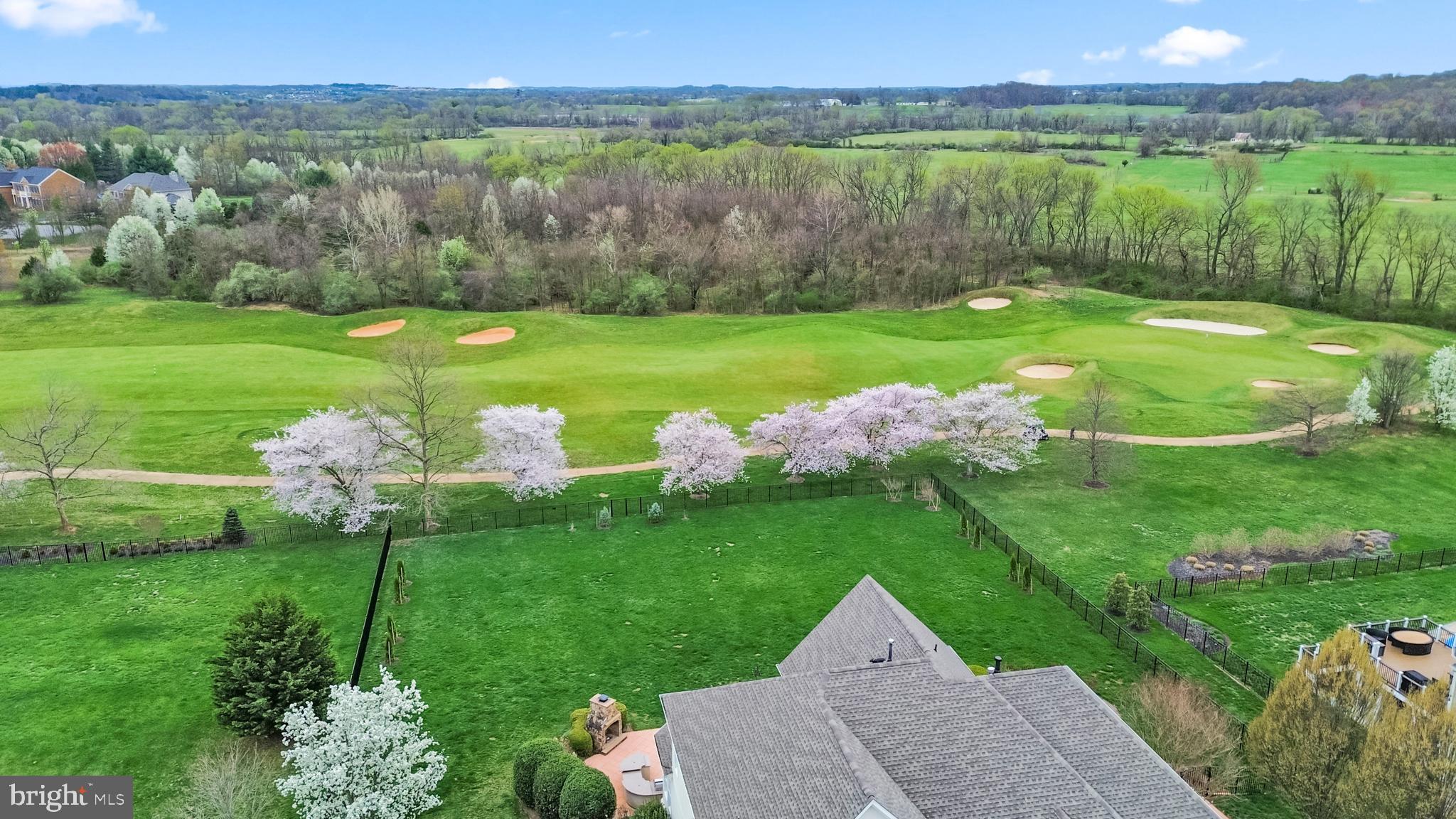 RASPBERRY FALLS - Residential