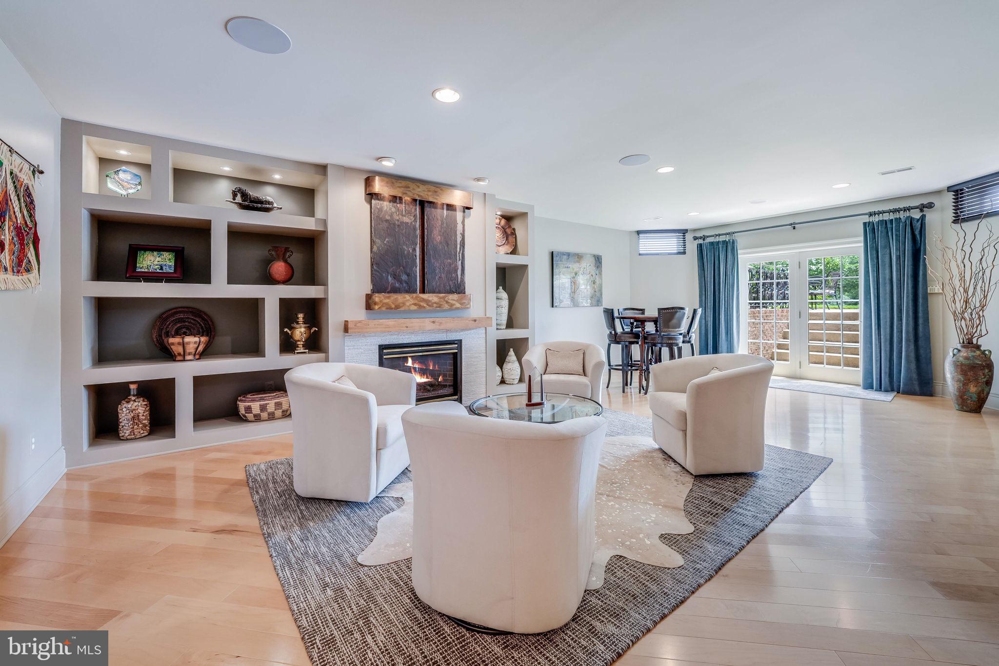 RASPBERRY FALLS - Residential