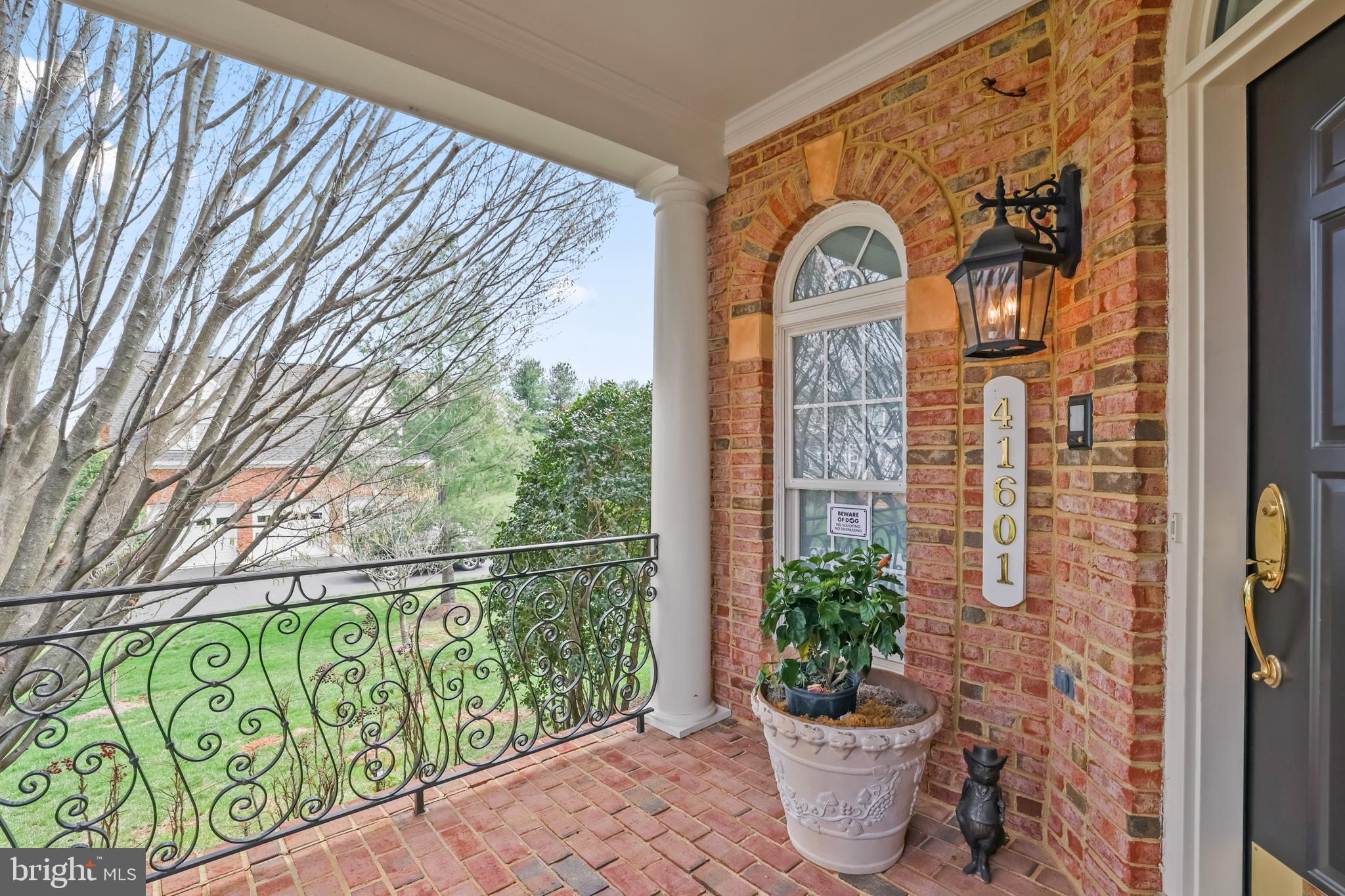 RASPBERRY FALLS - Residential