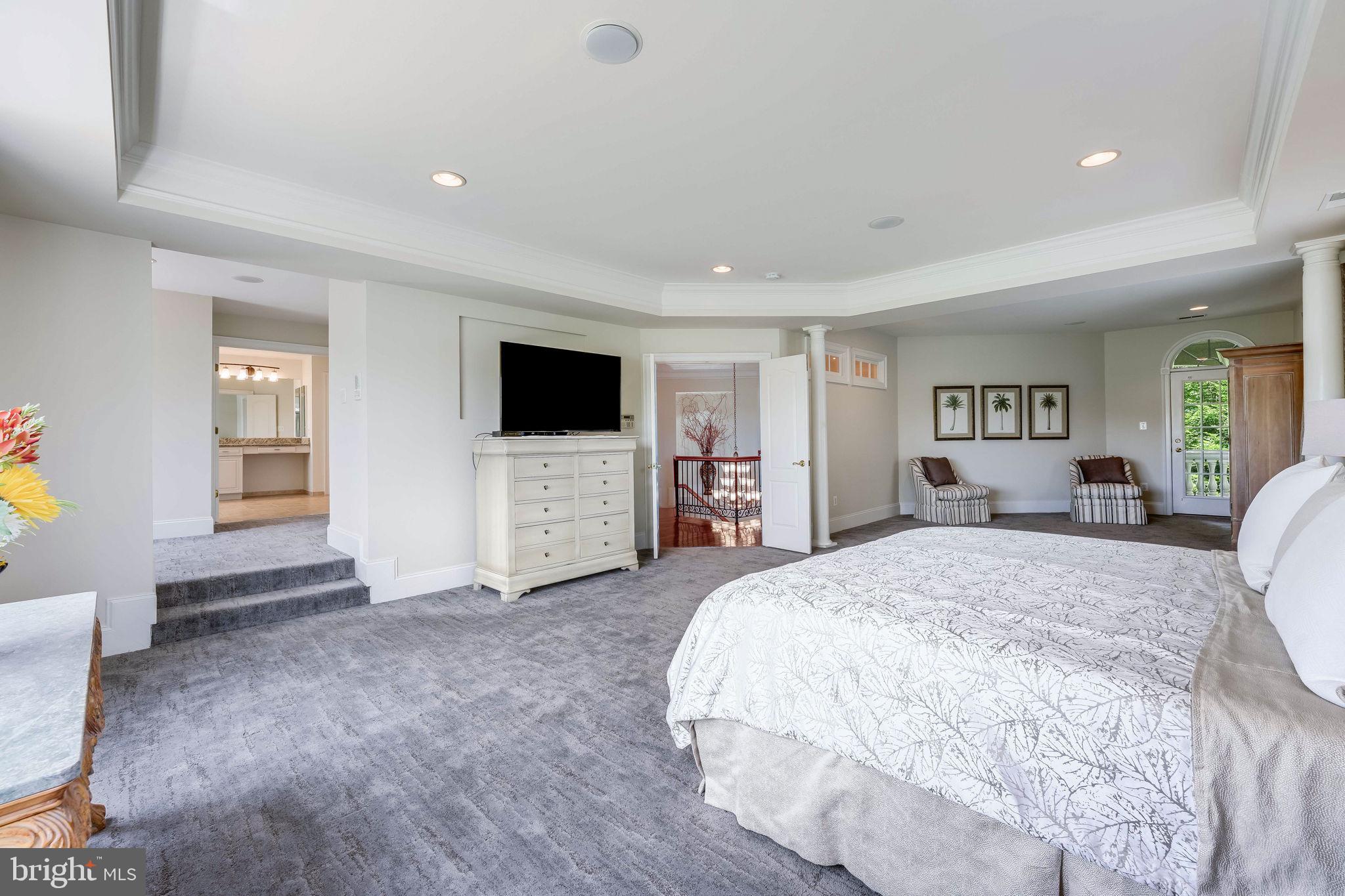 RASPBERRY FALLS - Residential