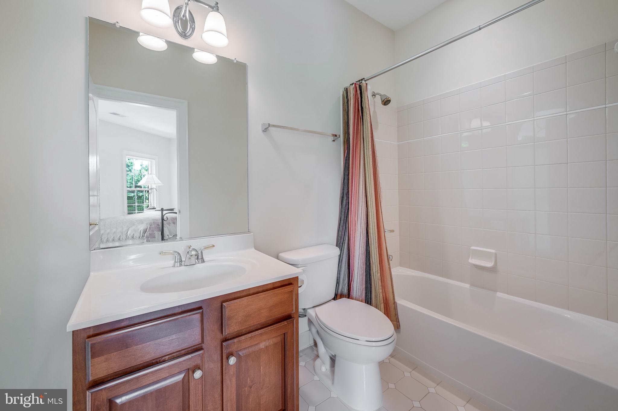 RASPBERRY FALLS - Residential