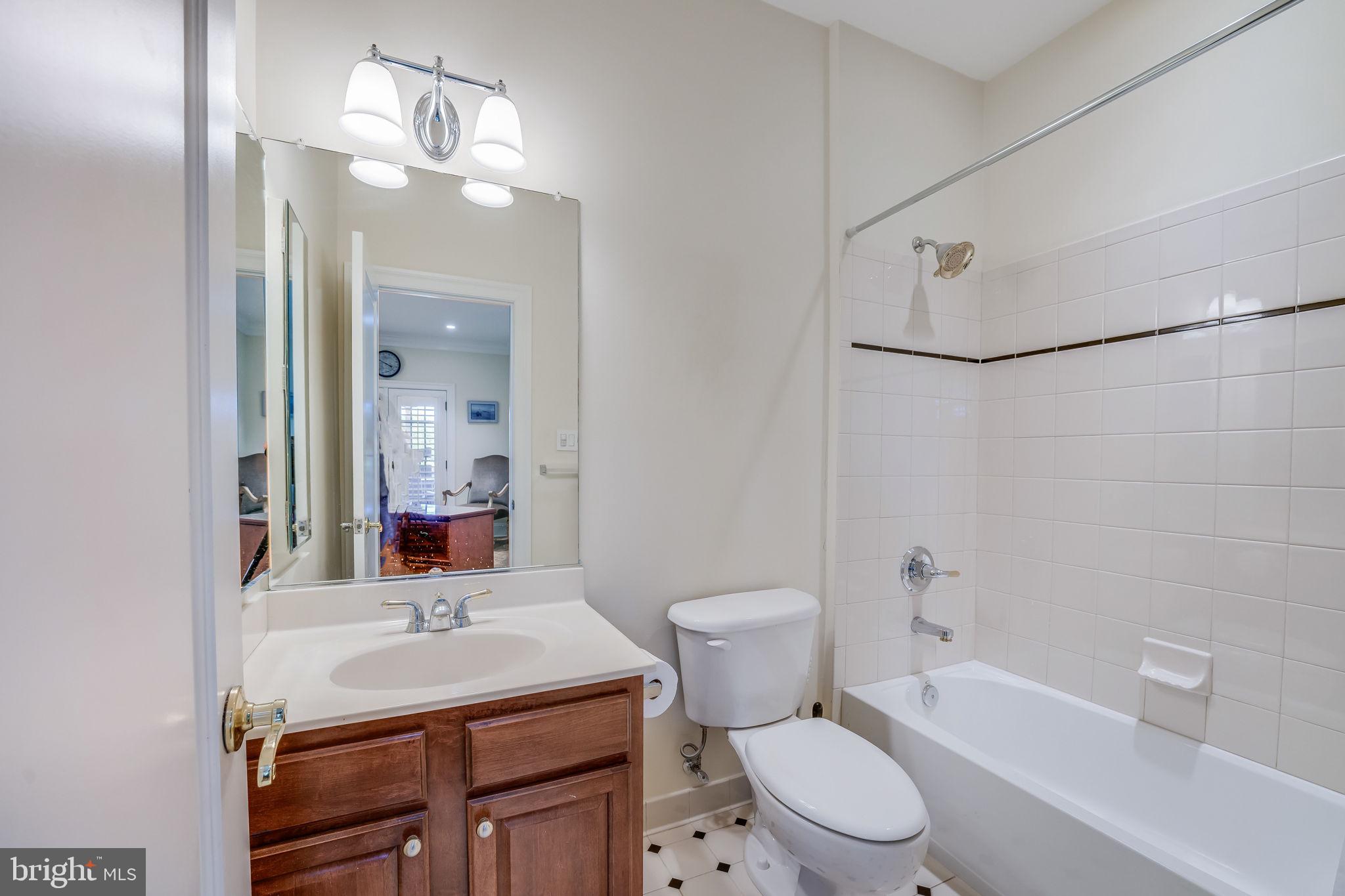 RASPBERRY FALLS - Residential