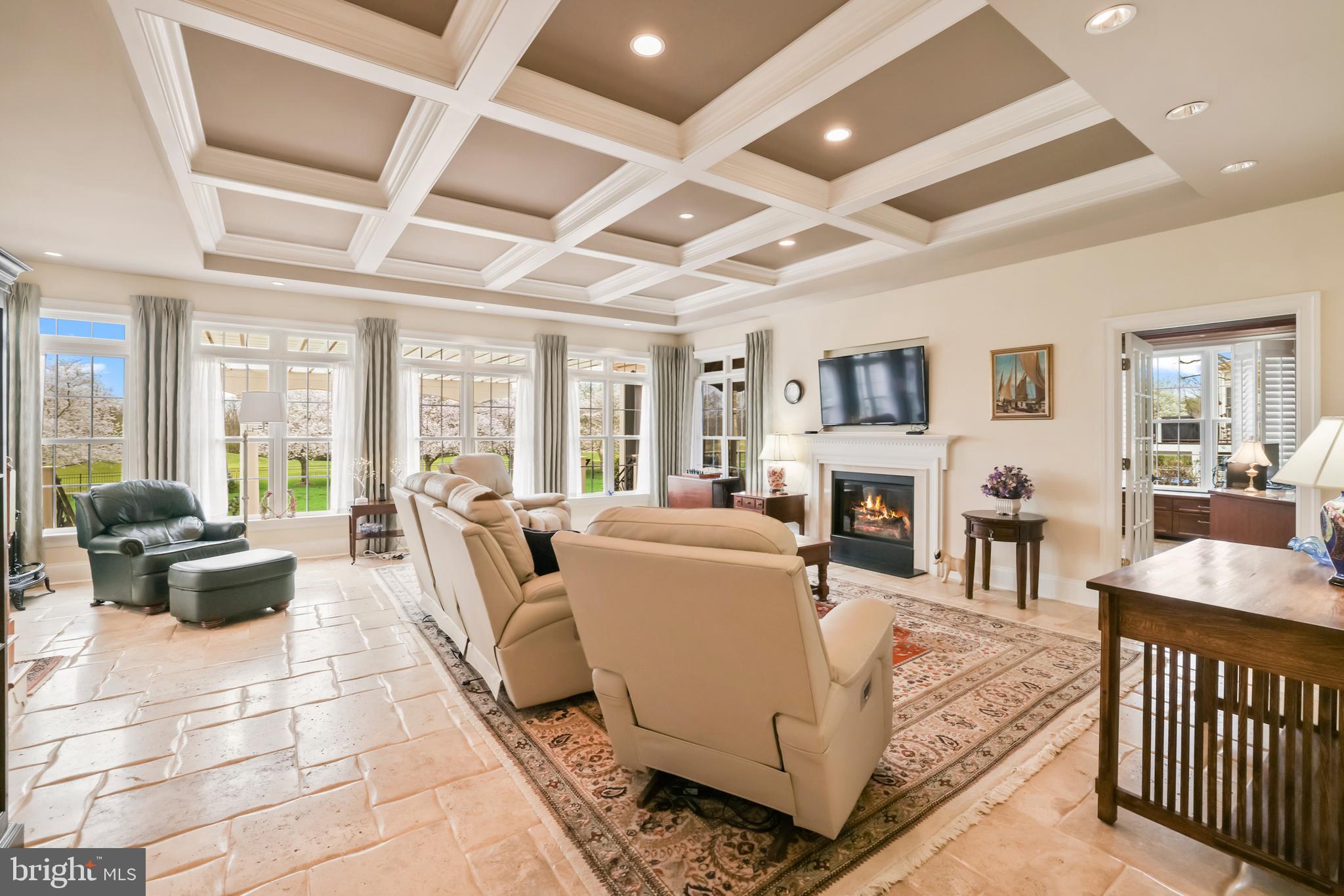 RASPBERRY FALLS - Residential