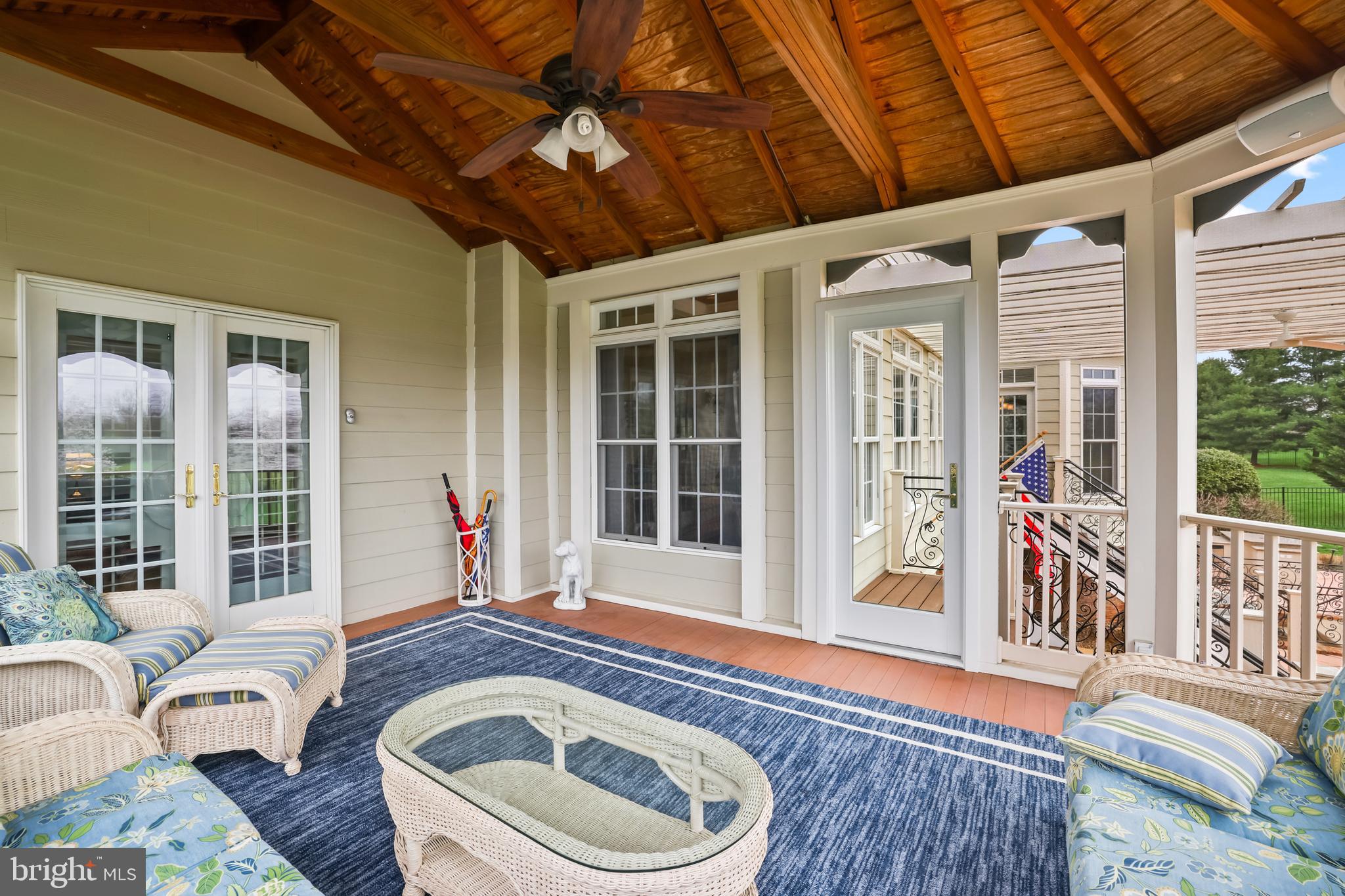 RASPBERRY FALLS - Residential