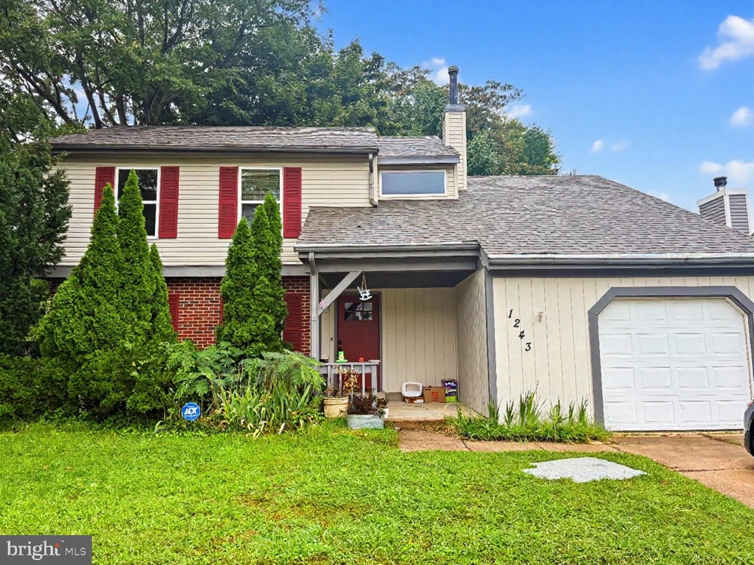 1243 S Farmview Drive, Dover, DE 19904