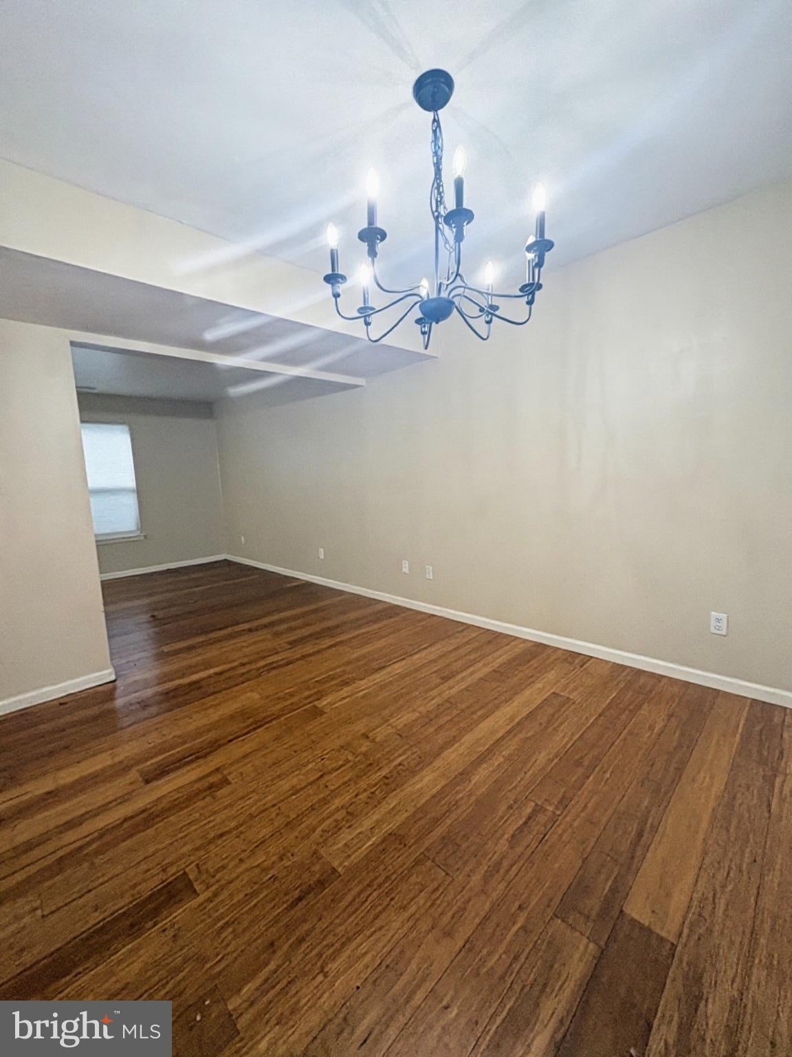 1243 S FARMVIEW DRIVE