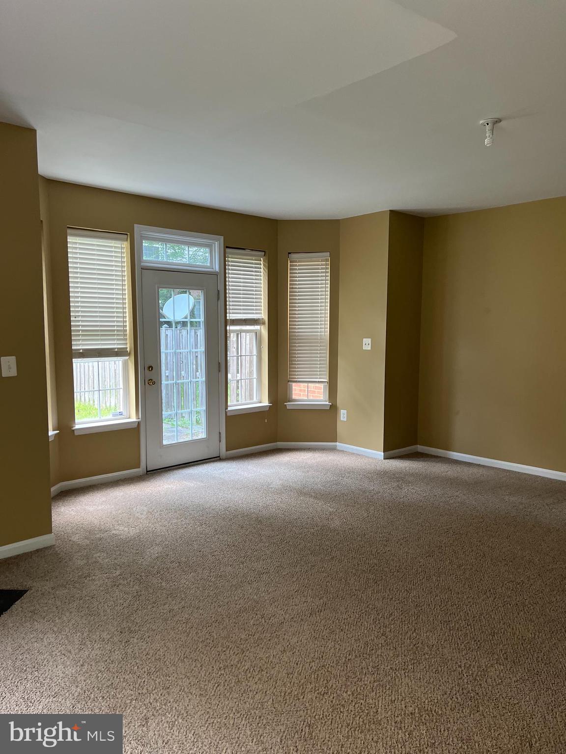 STONE RIDGE - Residential Lease