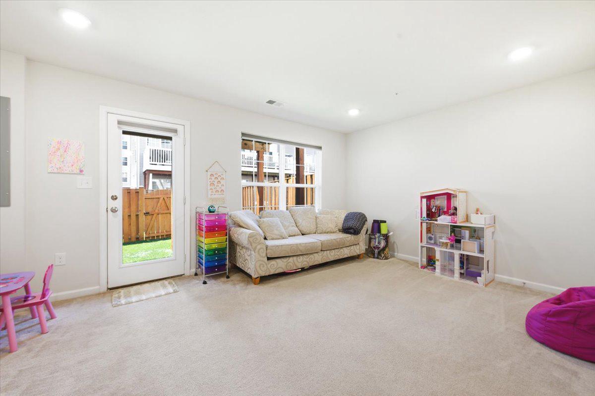 JEFFERSON PLACE - Residential