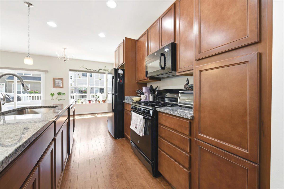 JEFFERSON PLACE - Residential
