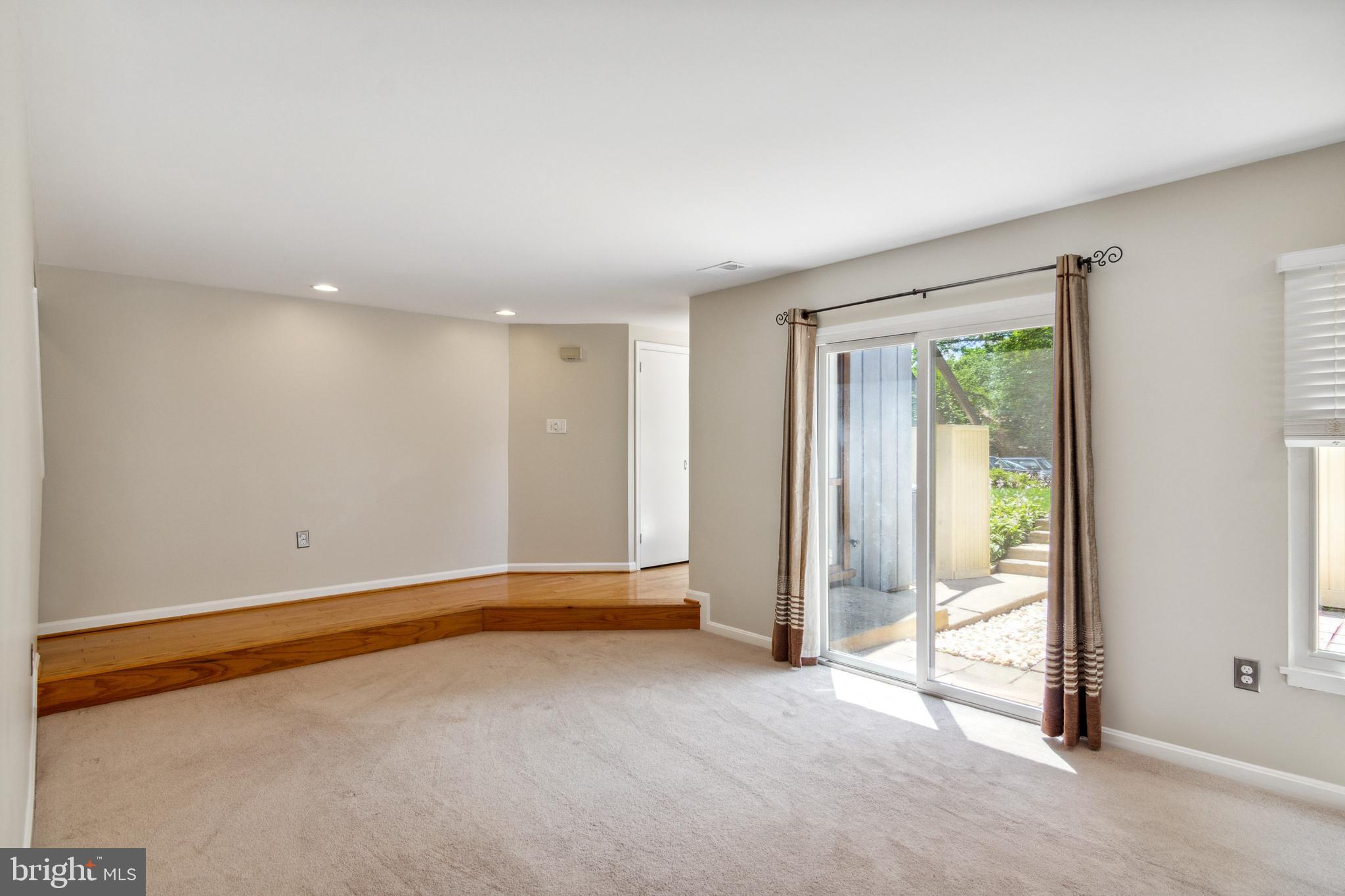 HILLCREST CLUSTER - Residential Lease