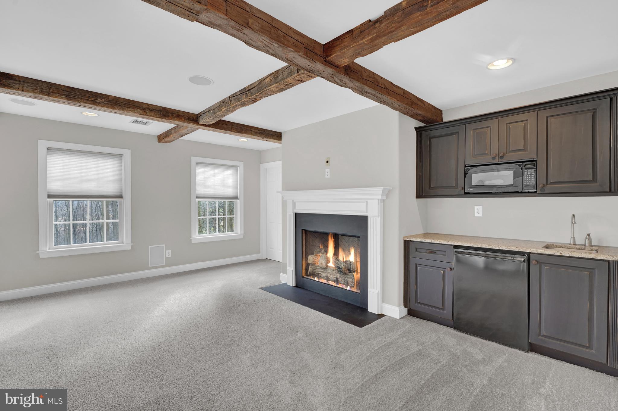 NIVIN VIEW - Residential