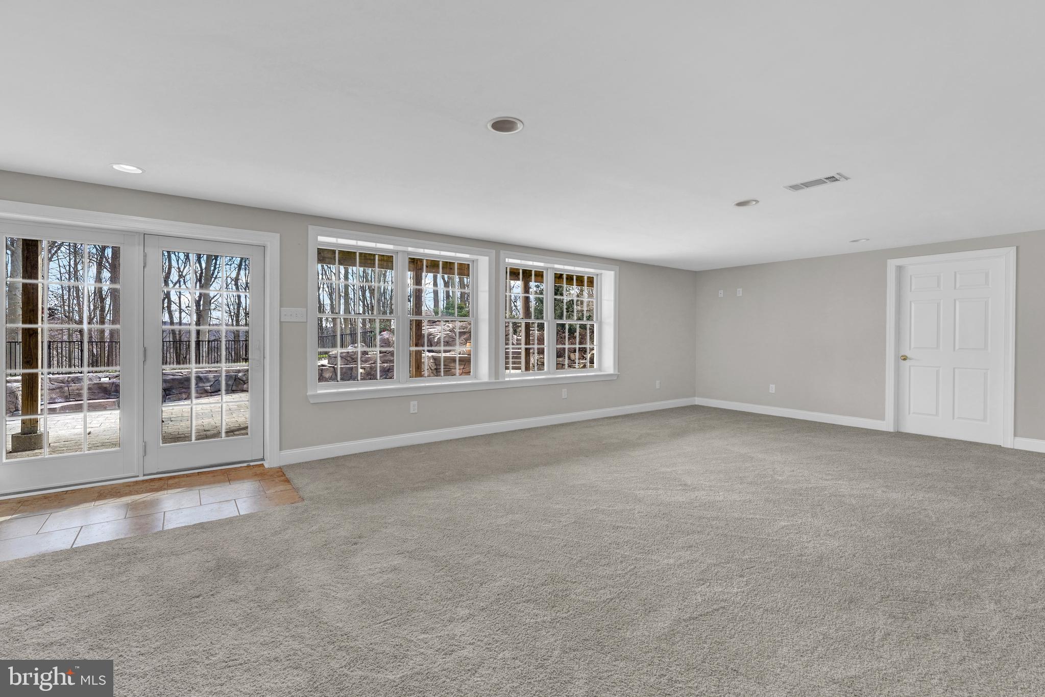 NIVIN VIEW - Residential