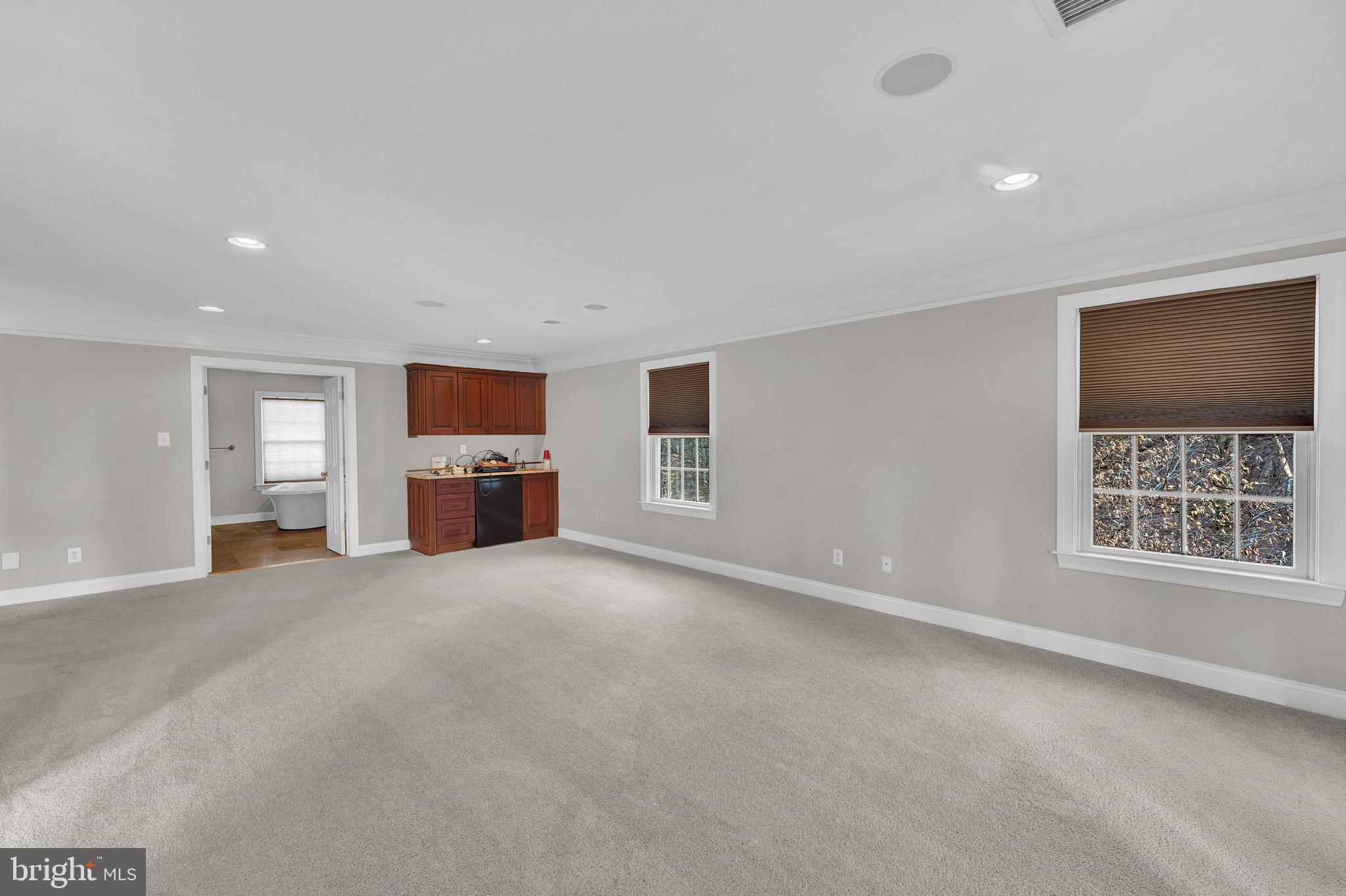 NIVIN VIEW - Residential