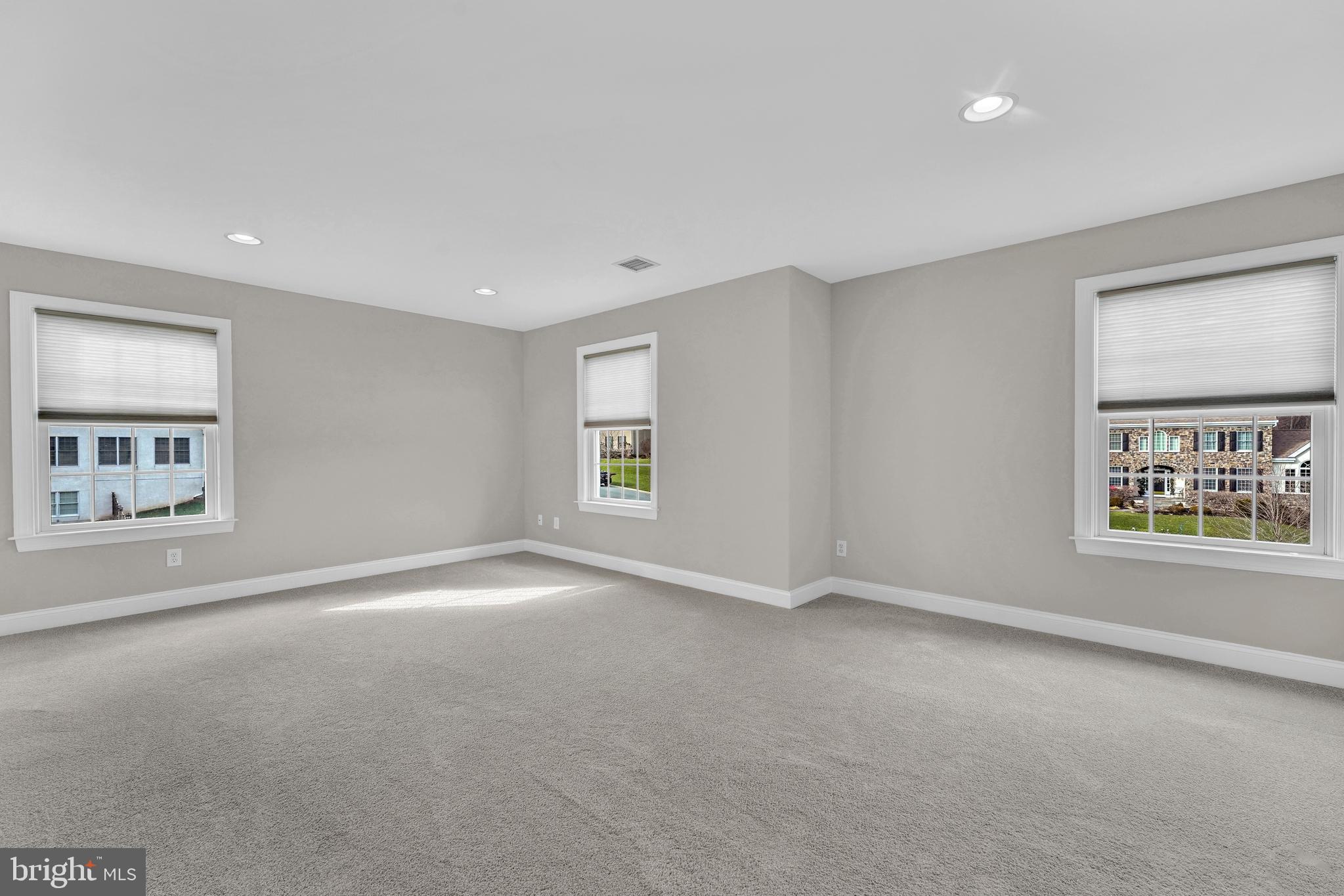 NIVIN VIEW - Residential