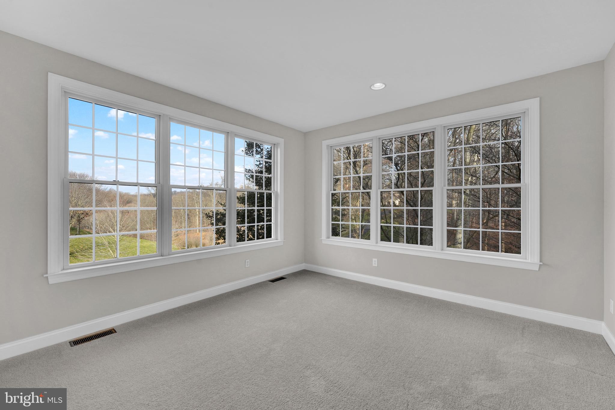 NIVIN VIEW - Residential