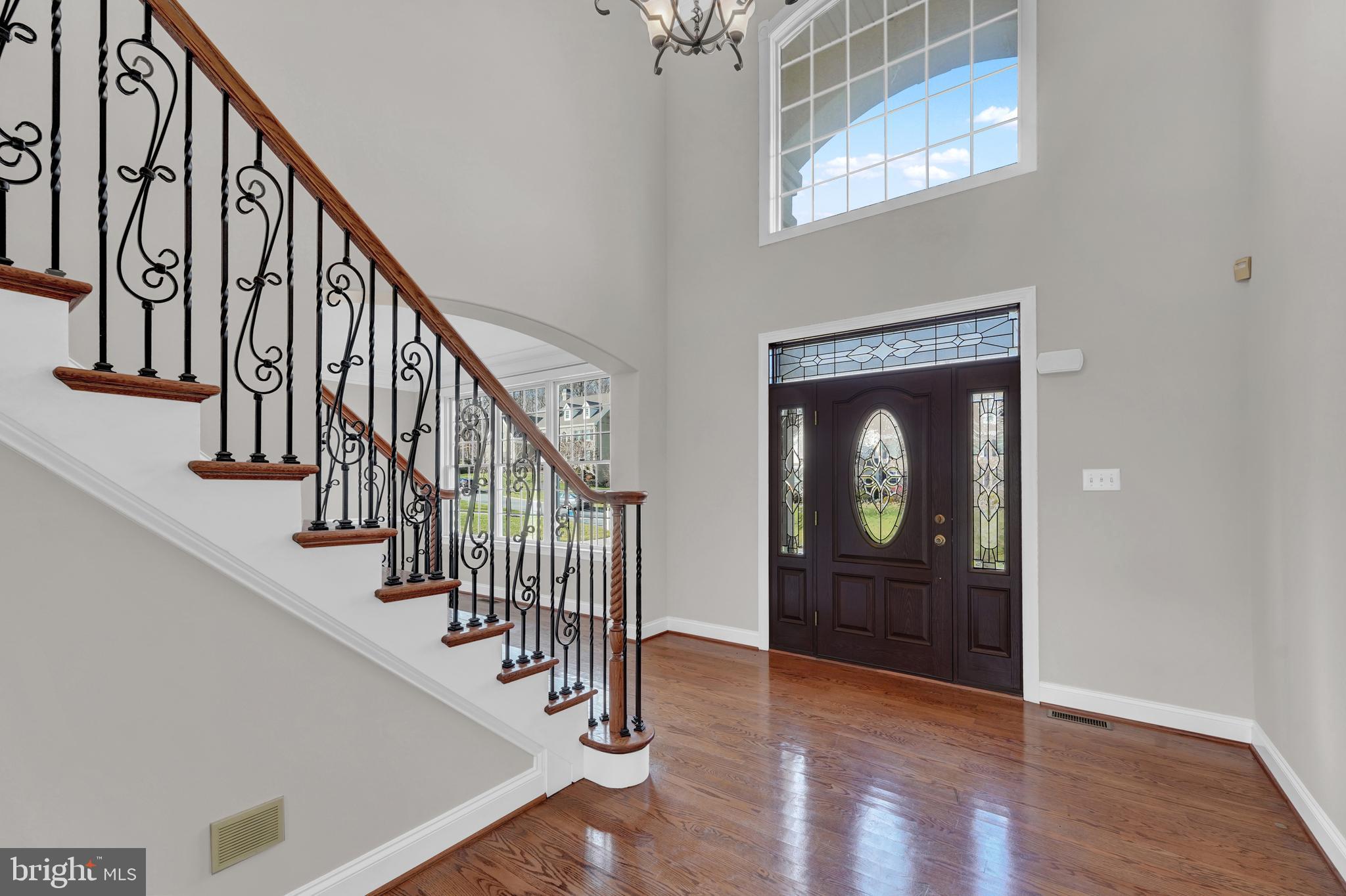 NIVIN VIEW - Residential