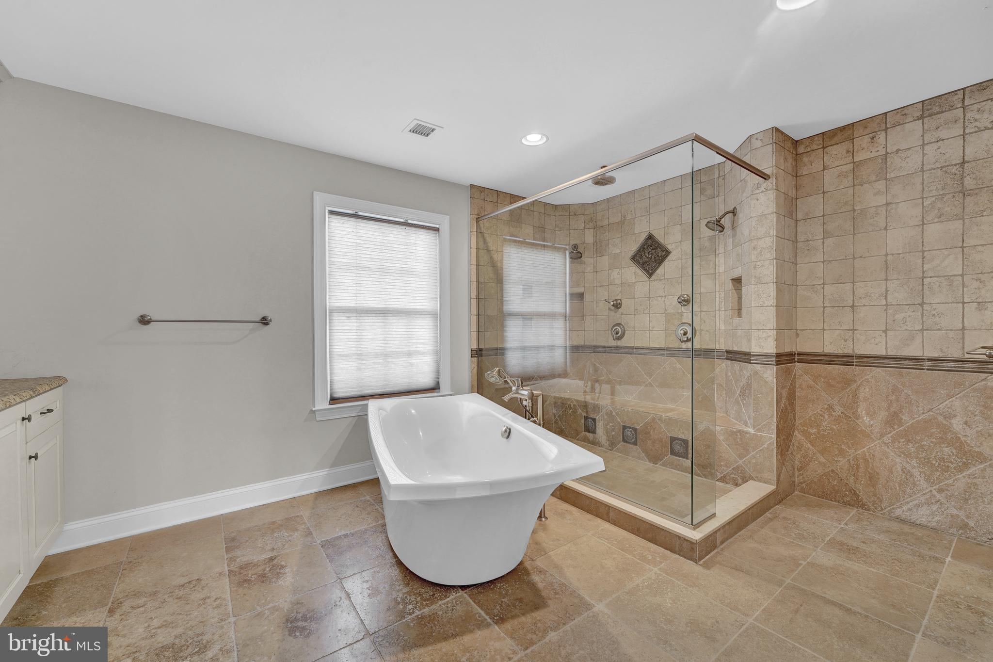 NIVIN VIEW - Residential