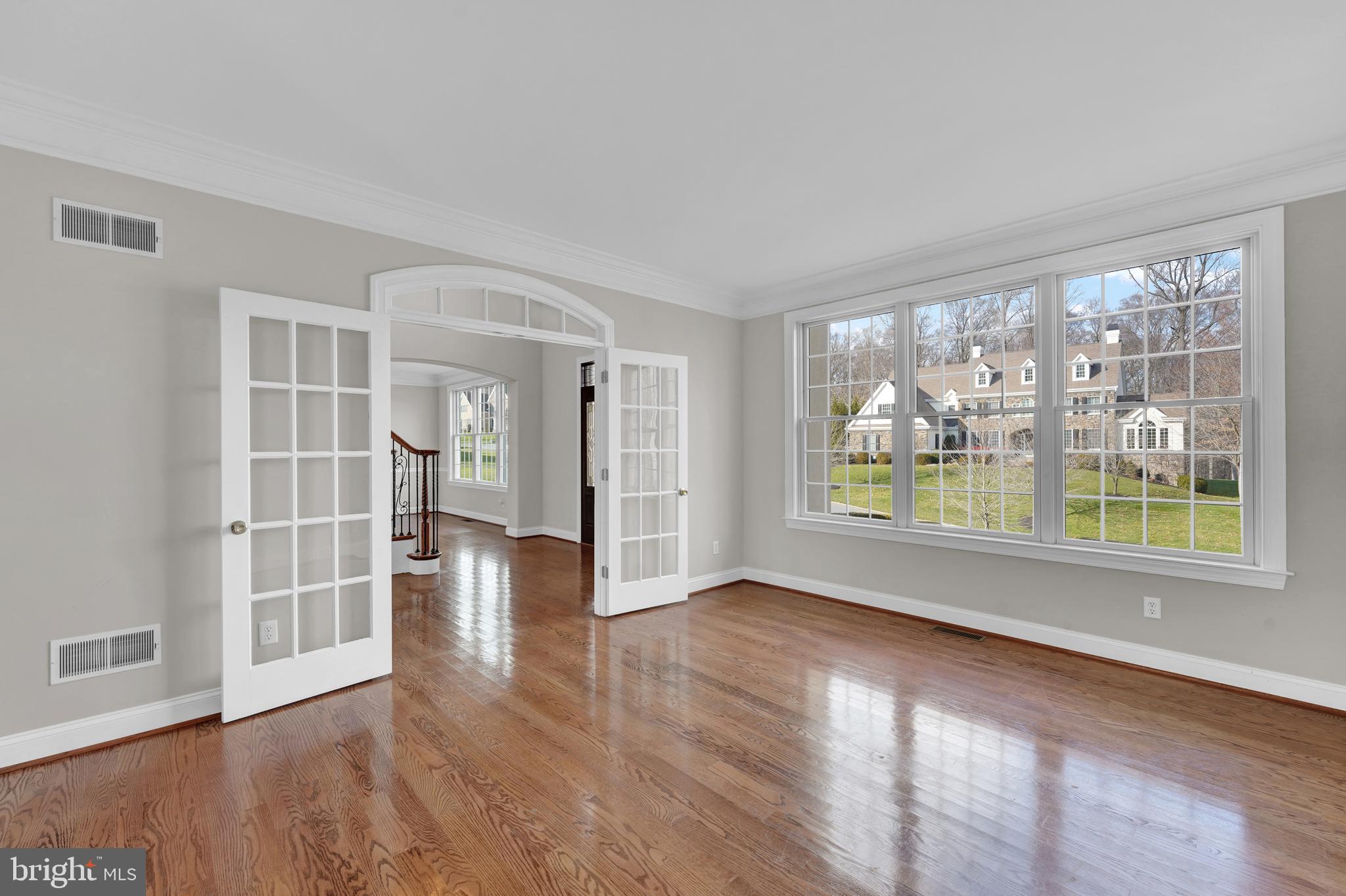 NIVIN VIEW - Residential