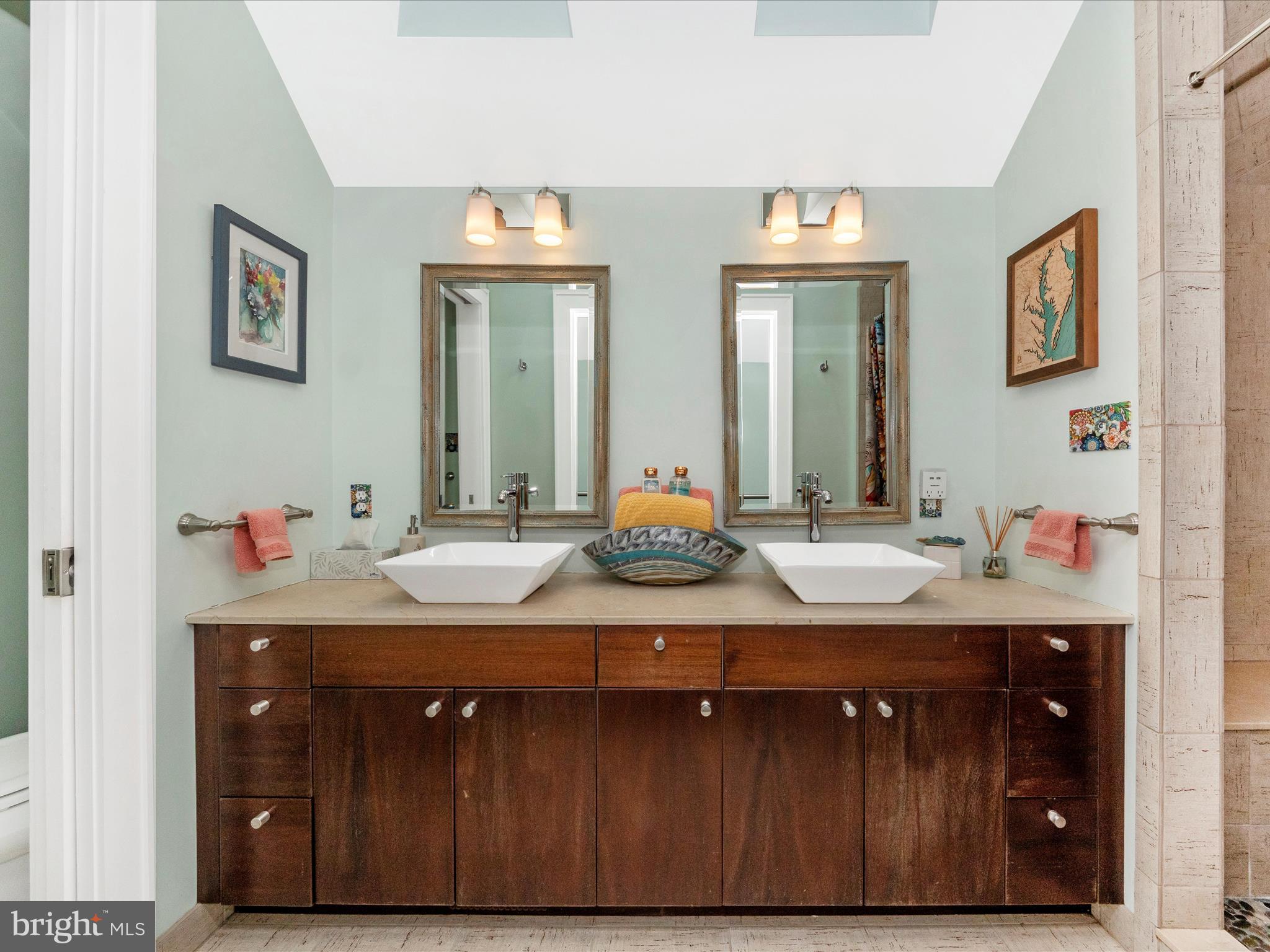 EASTPORT - Residential