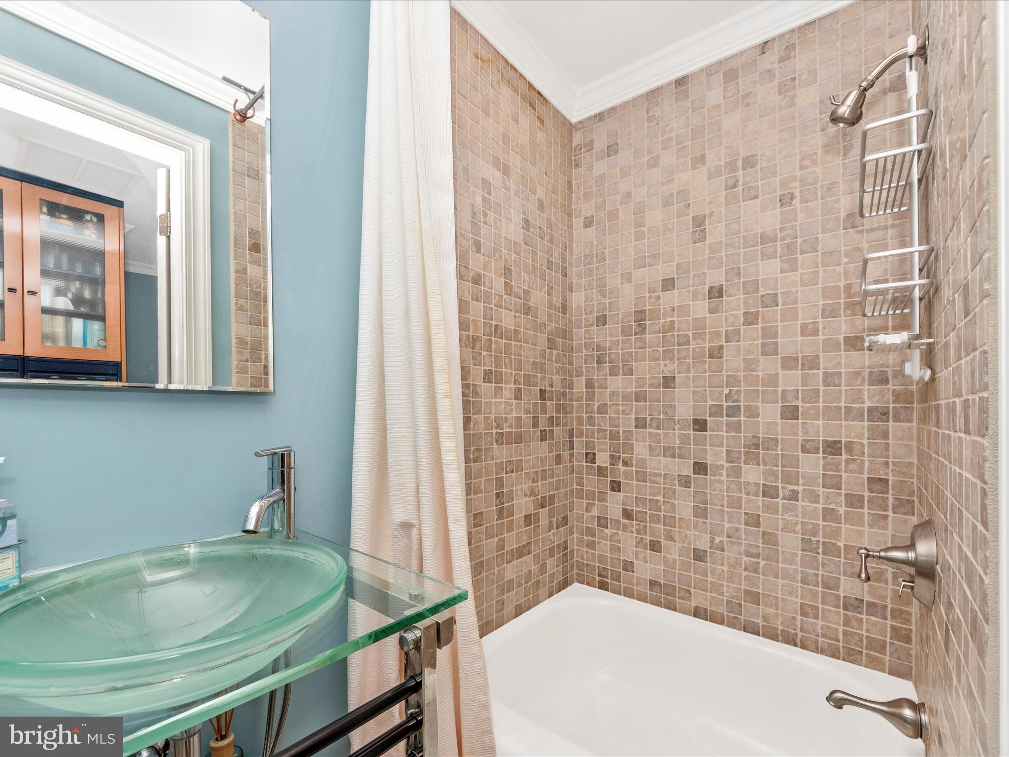 EASTPORT - Residential