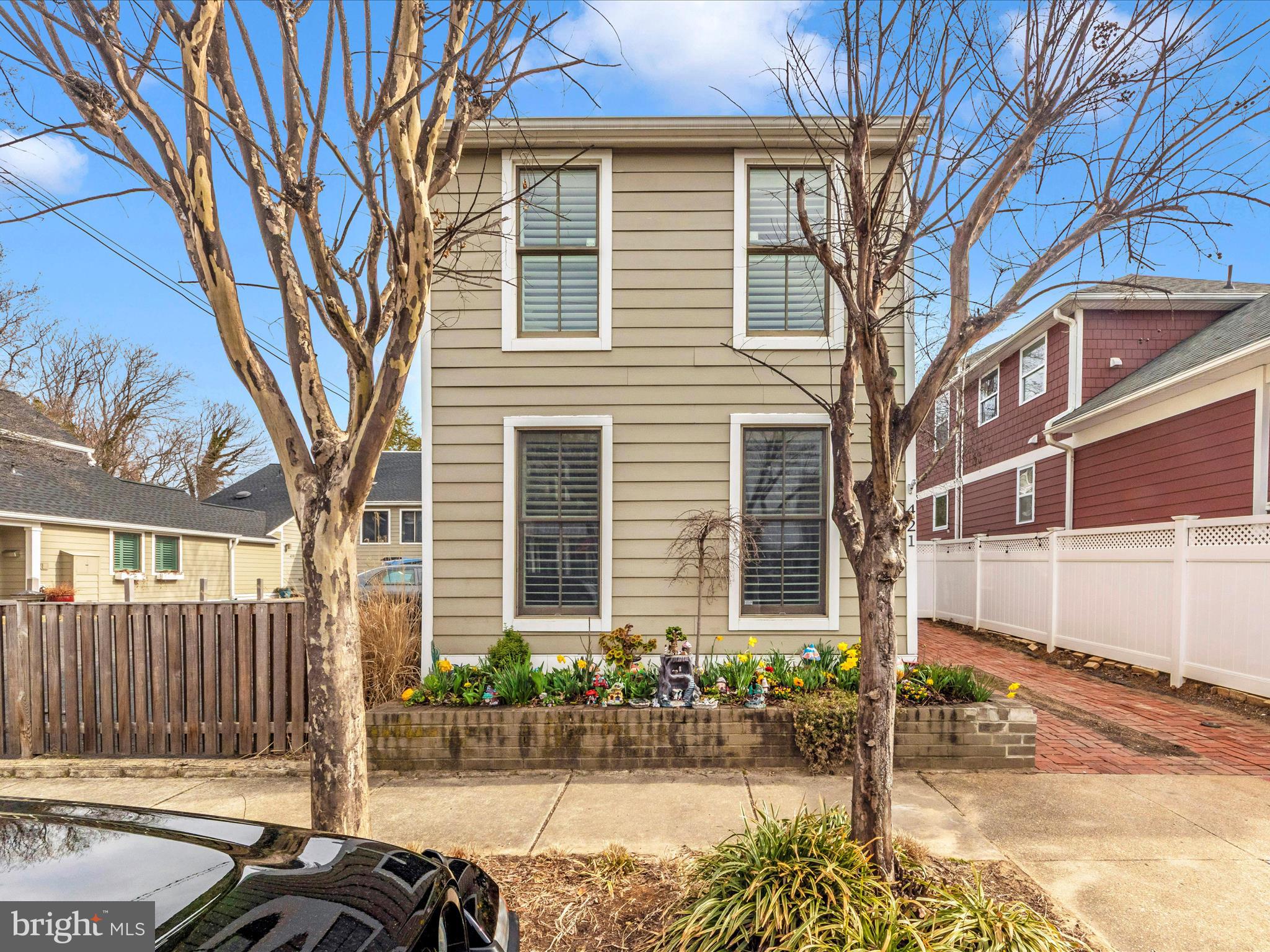 EASTPORT - Residential