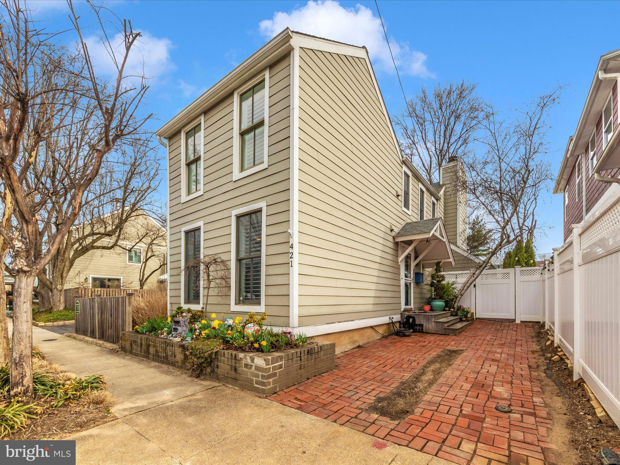 EASTPORT - Residential