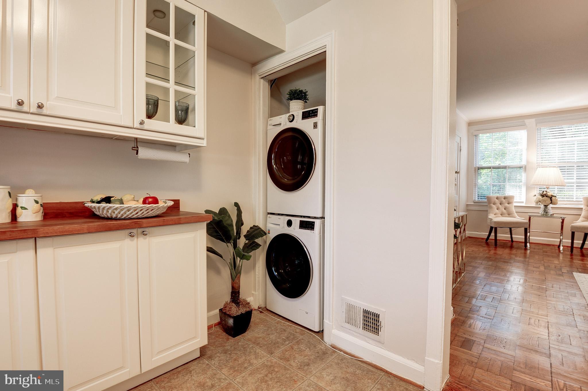 ARLINGTON VILLAGE - Residential