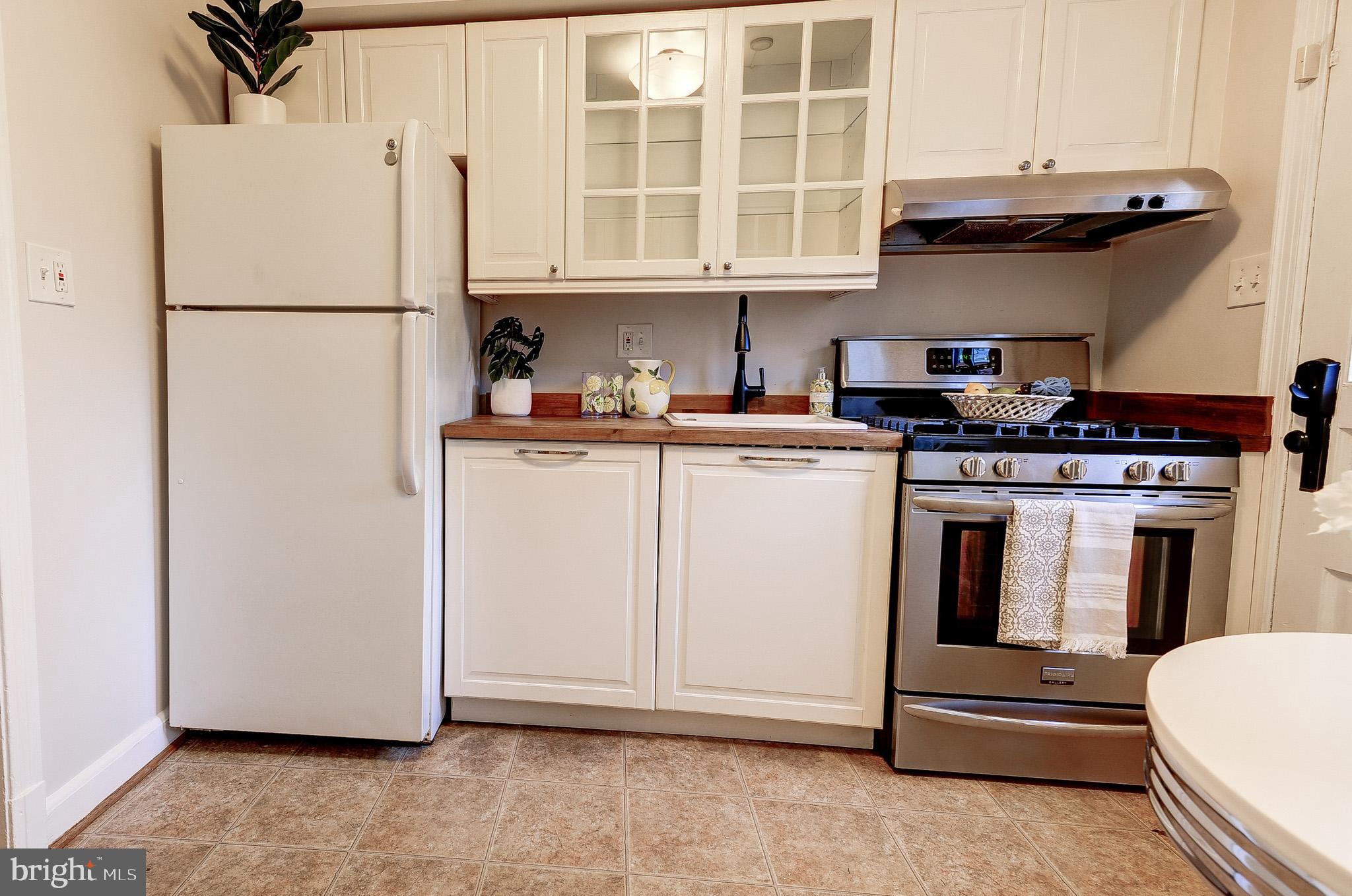 ARLINGTON VILLAGE - Residential