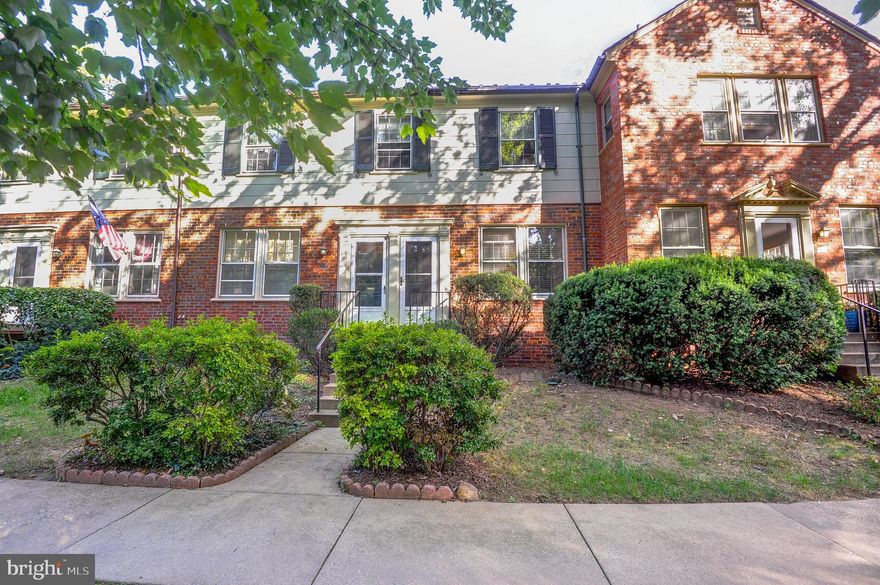 Adorable two-level condo in sought-after Arlington Village.  Charm abounds in this pet-friendly community with wooded trails and common spaces and outdoor pool/ tennis courts.  Plentiful parking for residents and guests.
  During the summer you can enjoy time with neighbors at the Tuesday night food trucks.  Located within a stone's throw to  great restaurants, grocery stores, shops and Farmer's Markets.  Commuter friendly routes make it easy for car-free transportation into all of Arlington, DC, Pentagon and Crystal Cities and more!!  
Important to note is that washer/dryer is in unit and not community.  Freshly painted throughout in the last week ($3K) this home is move-in-ready!!  Recent upgrades include 2024 New Deck ($10K) and beautiful white wood slat blinds in all windows 2022 ($2K).  Come and see and make this your next home!!
