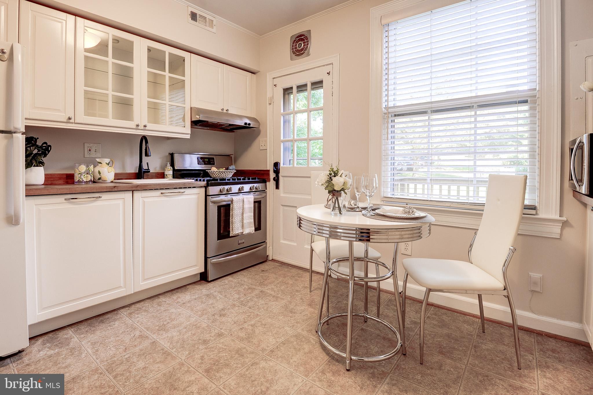 ARLINGTON VILLAGE - Residential