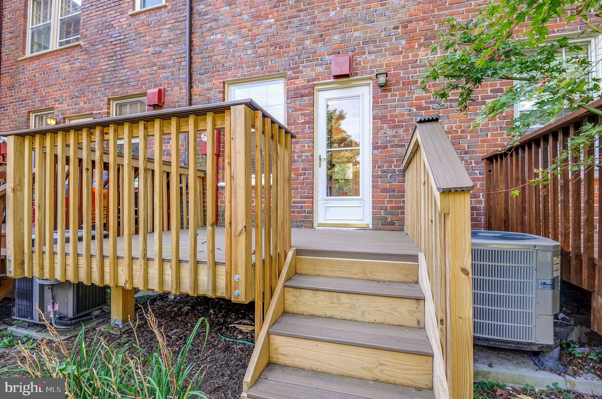 ARLINGTON VILLAGE - Residential