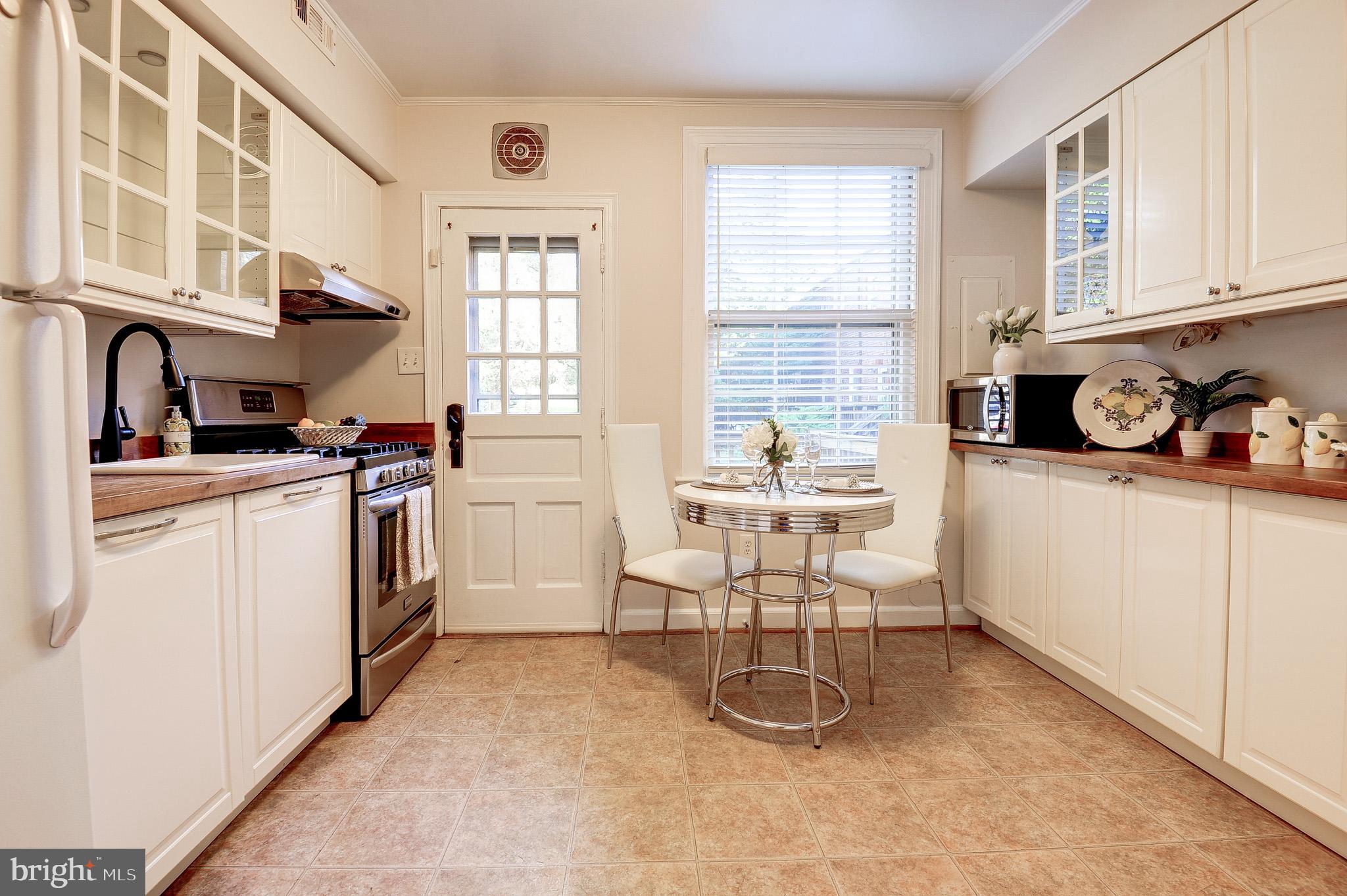 ARLINGTON VILLAGE - Residential