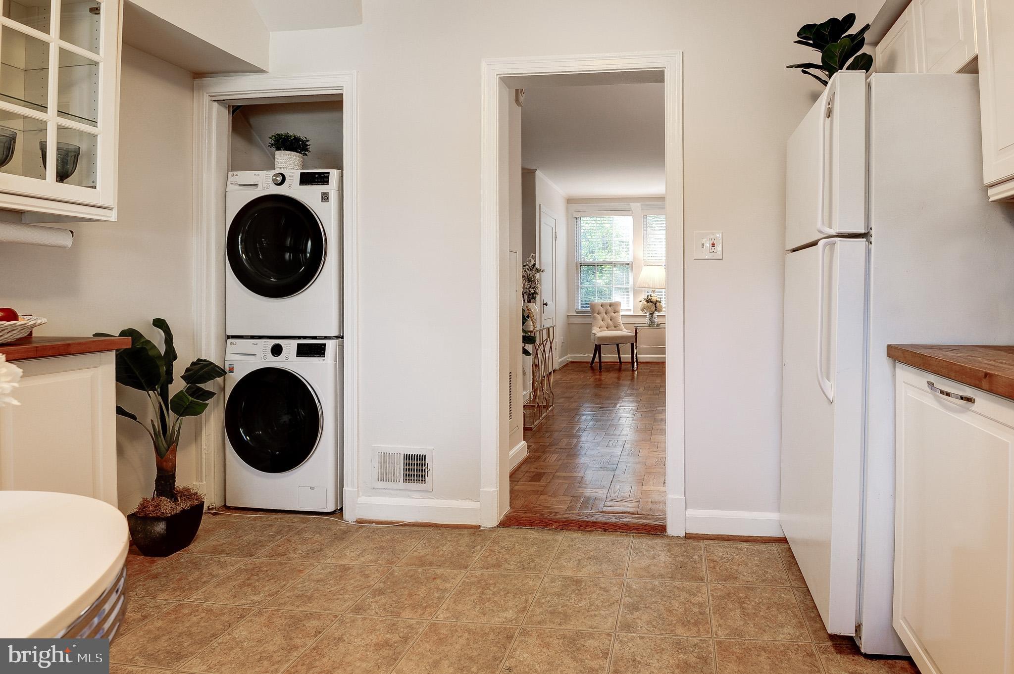 ARLINGTON VILLAGE - Residential